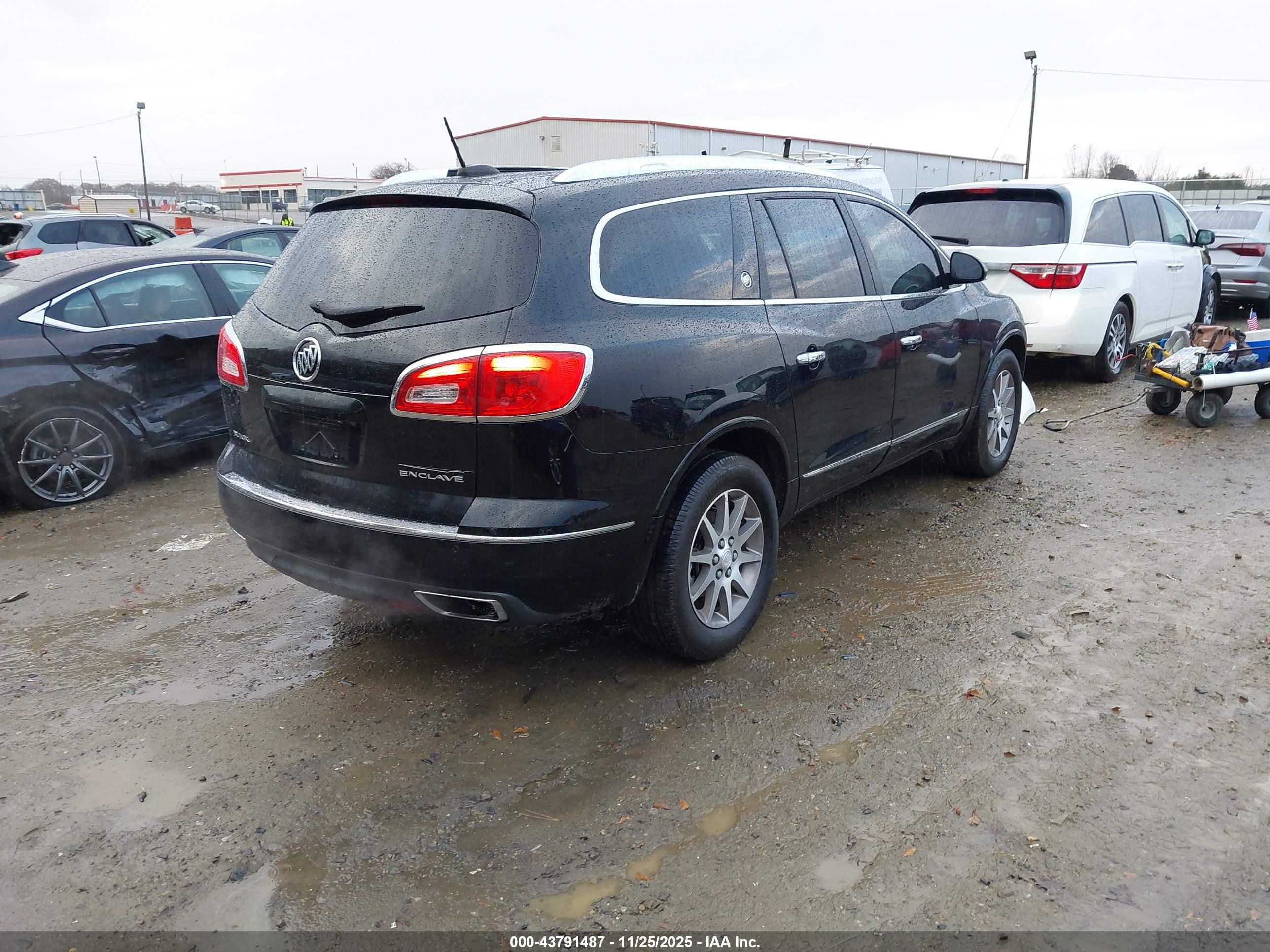 BUICK ENCLAVE image 4