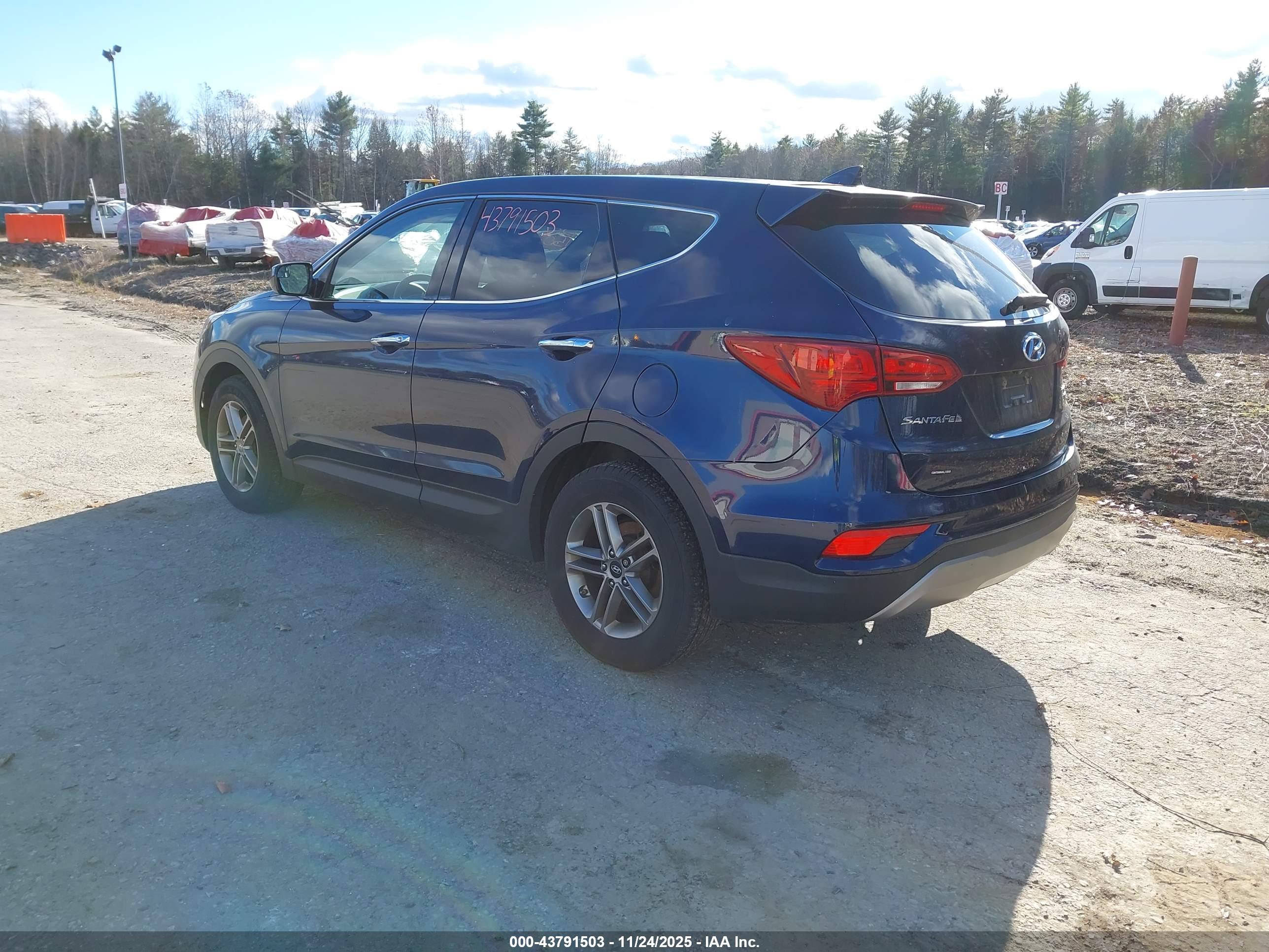 HYUNDAI SANTA image 3