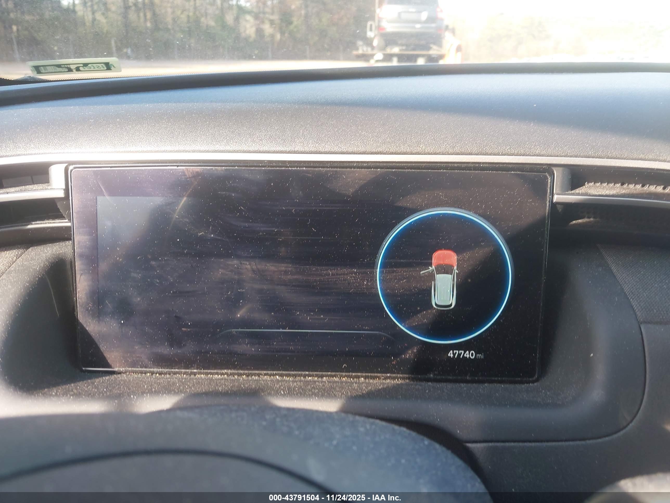 HYUNDAI TUCSON image 7