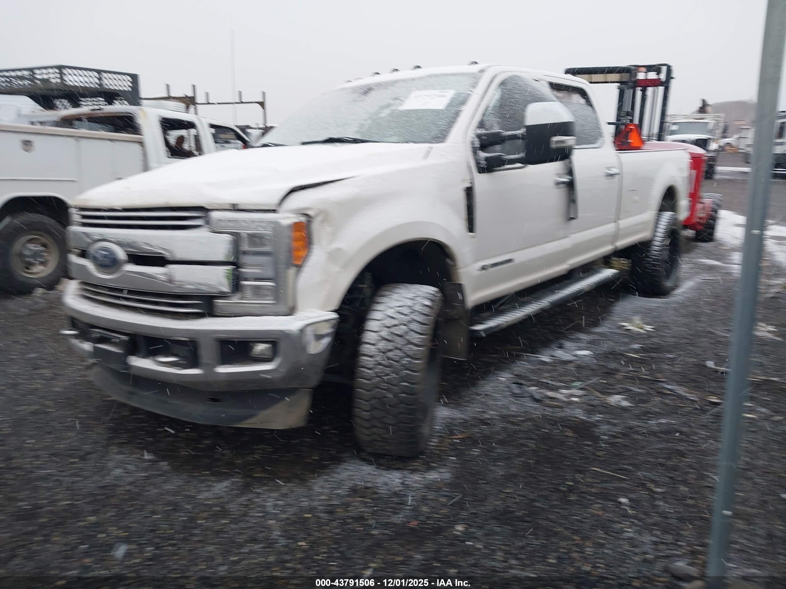 FORD F-350 image 2