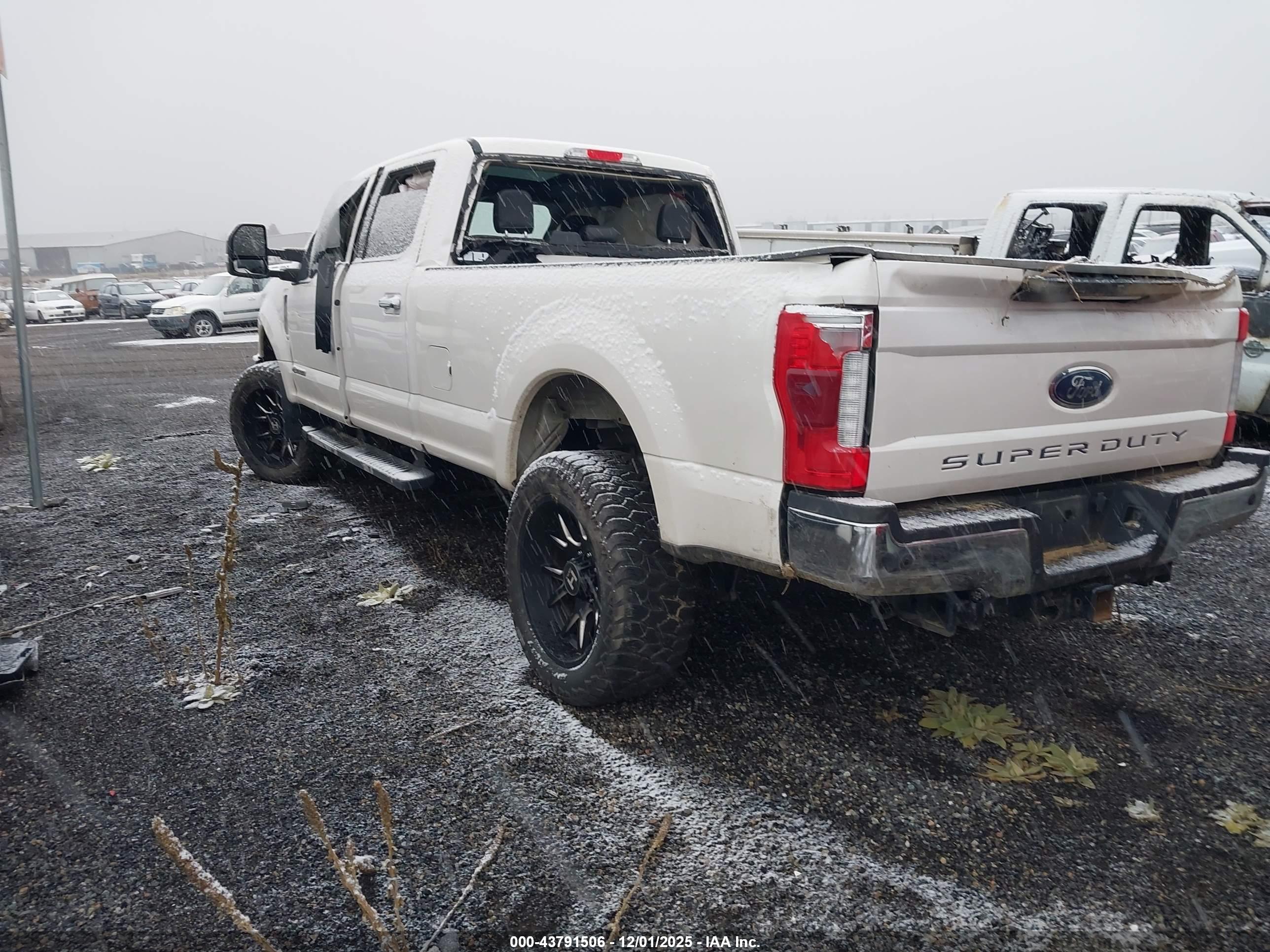 FORD F-350 image 3
