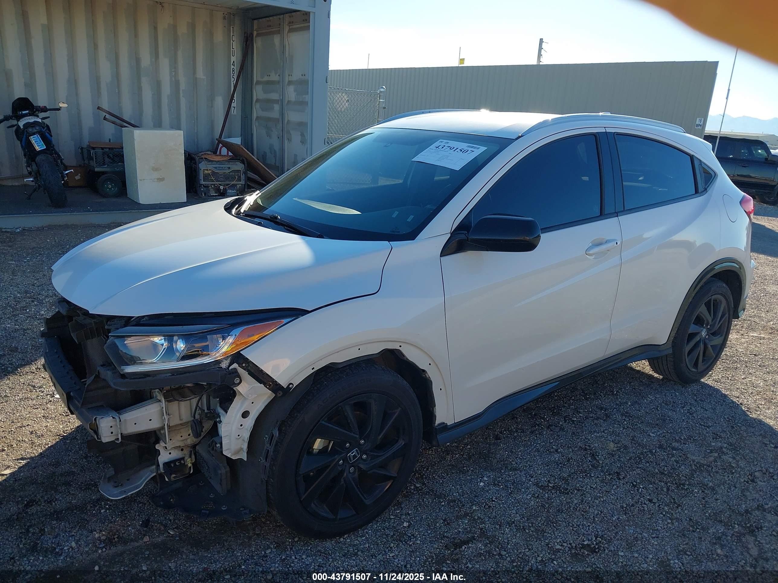HONDA HR-V image 2