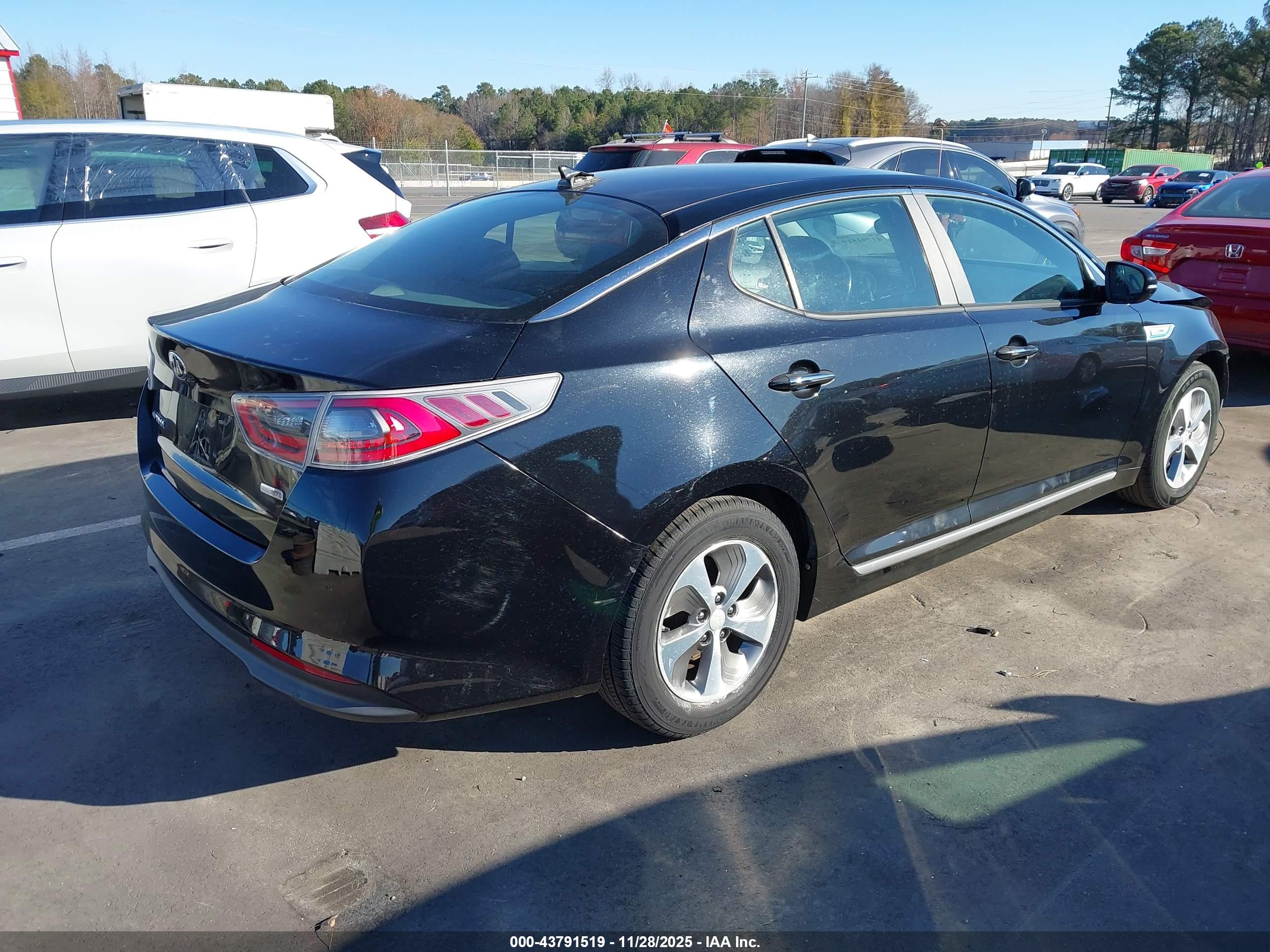 KIA OPTIMA image 4