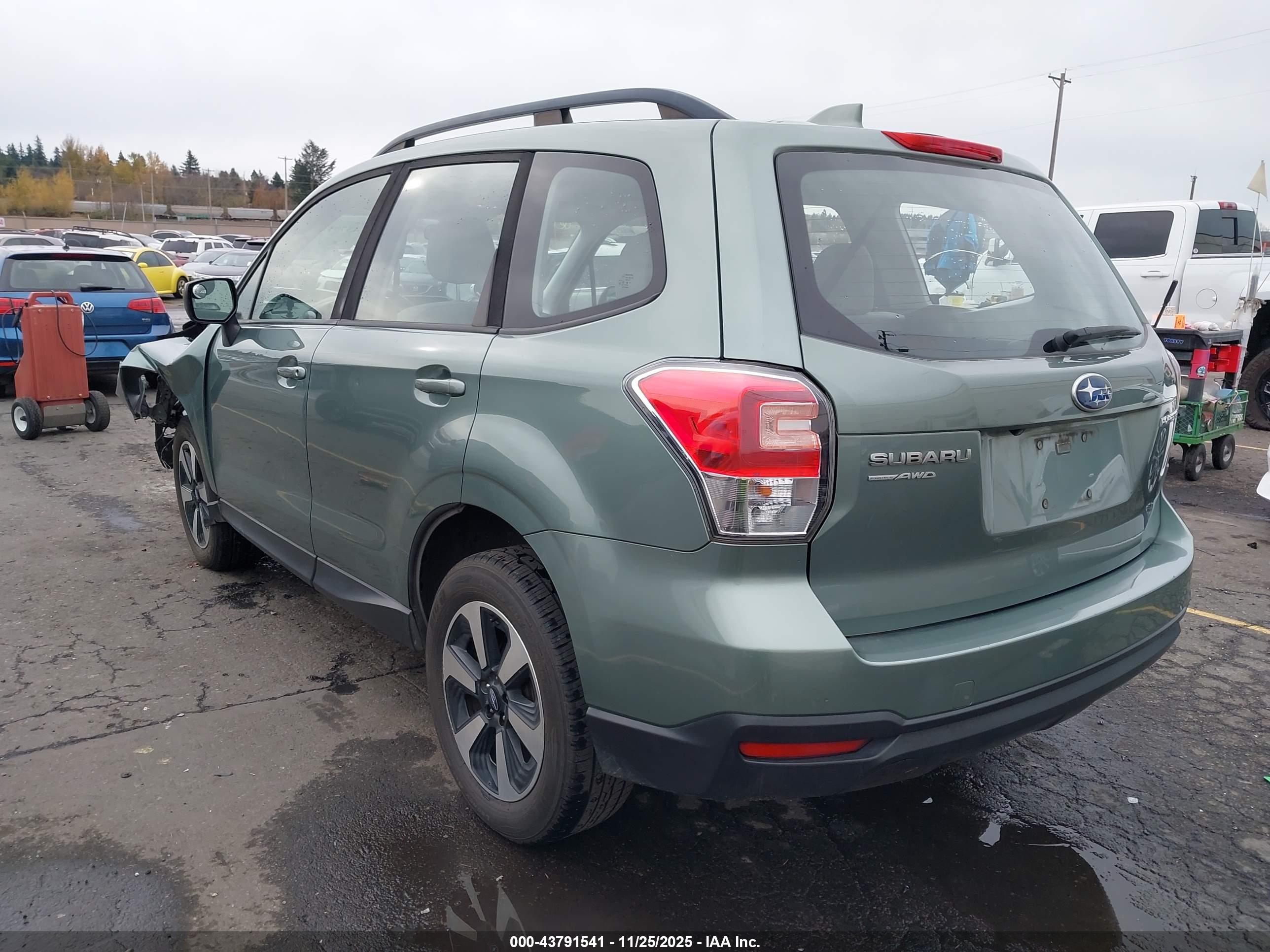 SUBARU FORESTER image 3