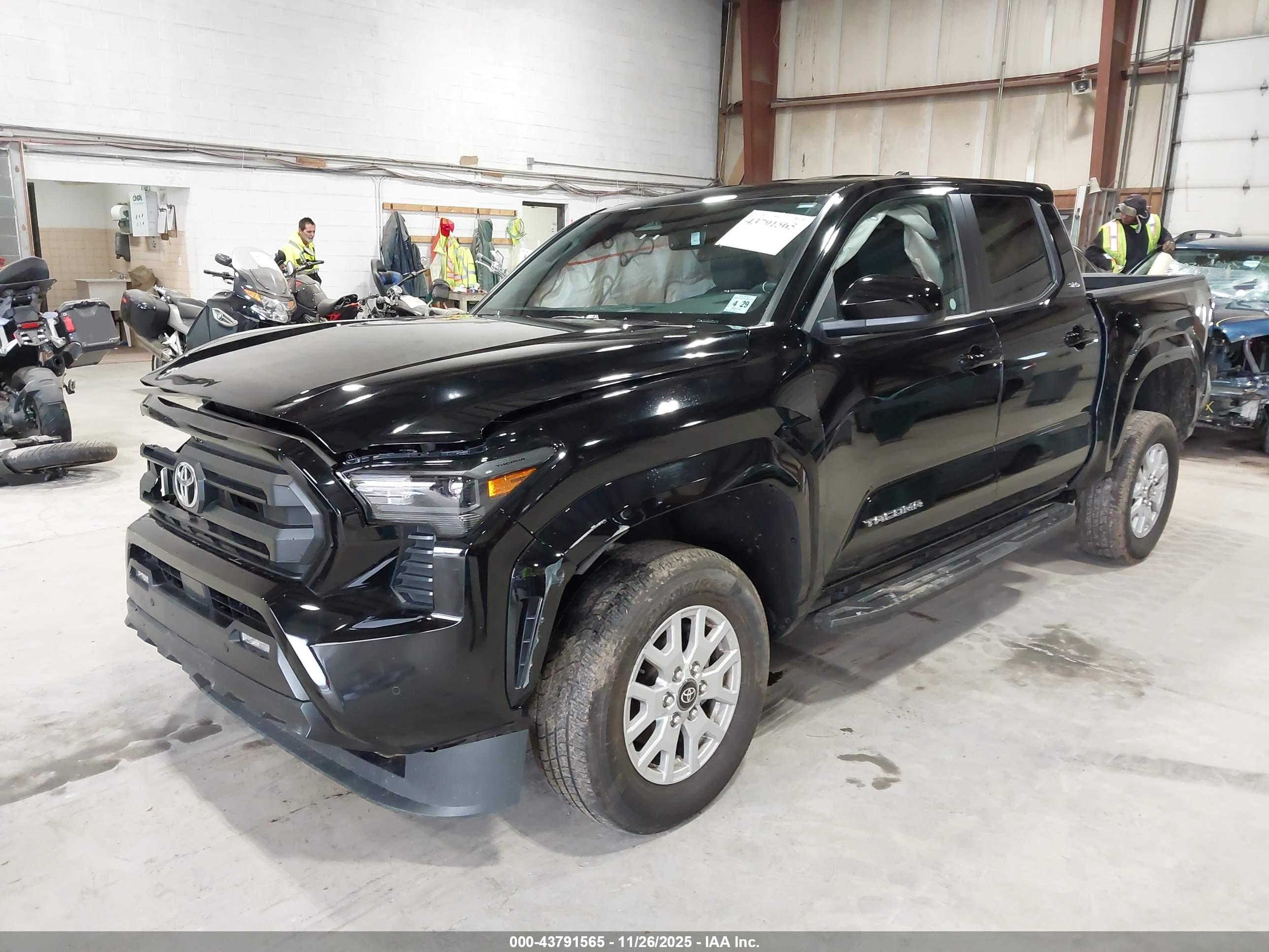 TOYOTA TACOMA image 2