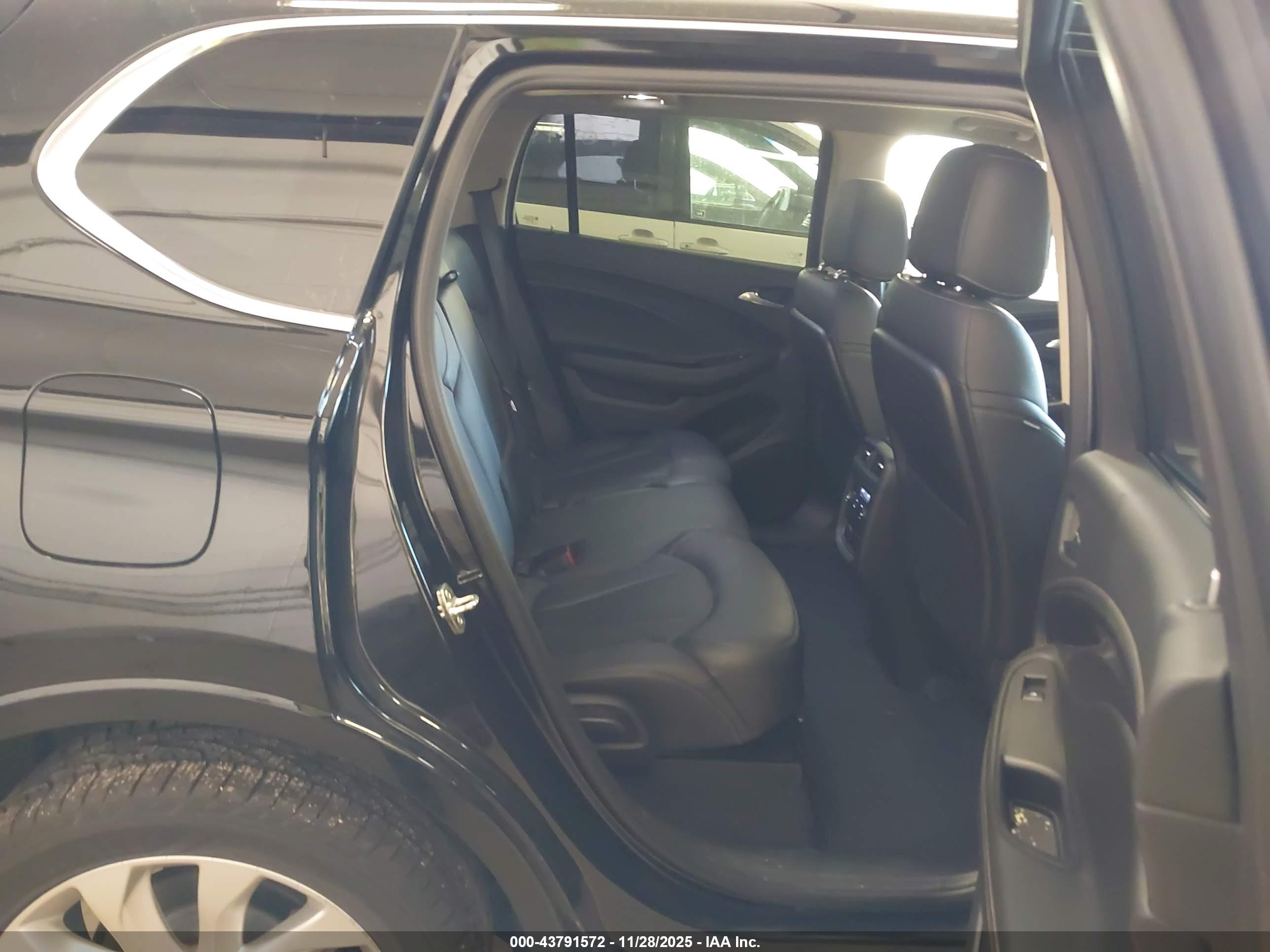 BUICK ENVISION image 8