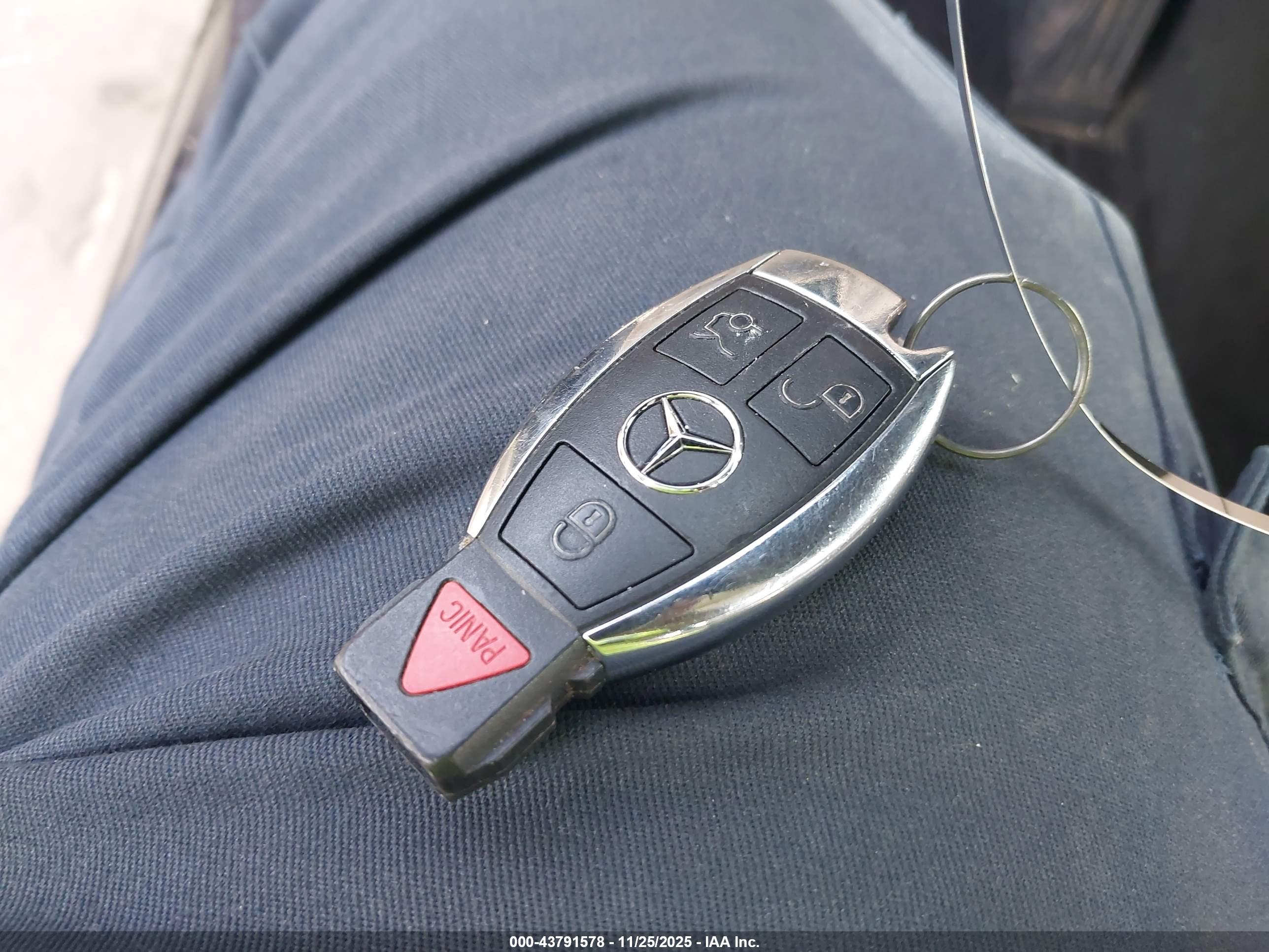 MERCEDES-BENZ GLC image 11