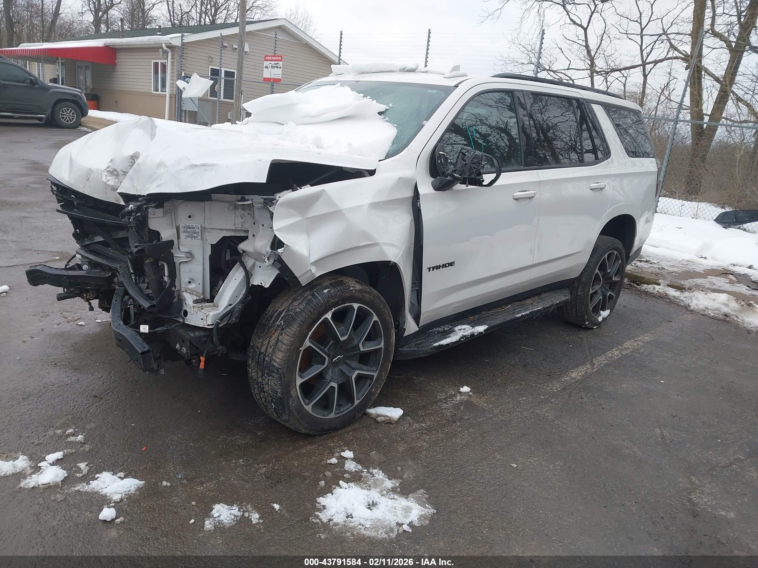 CHEVROLET TAHOE image 2
