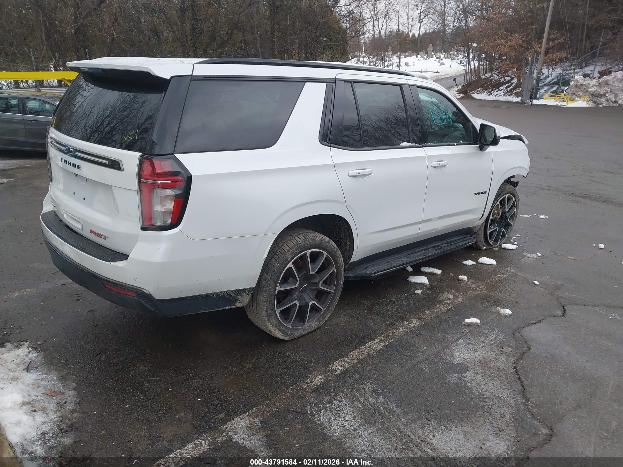 CHEVROLET TAHOE image 4