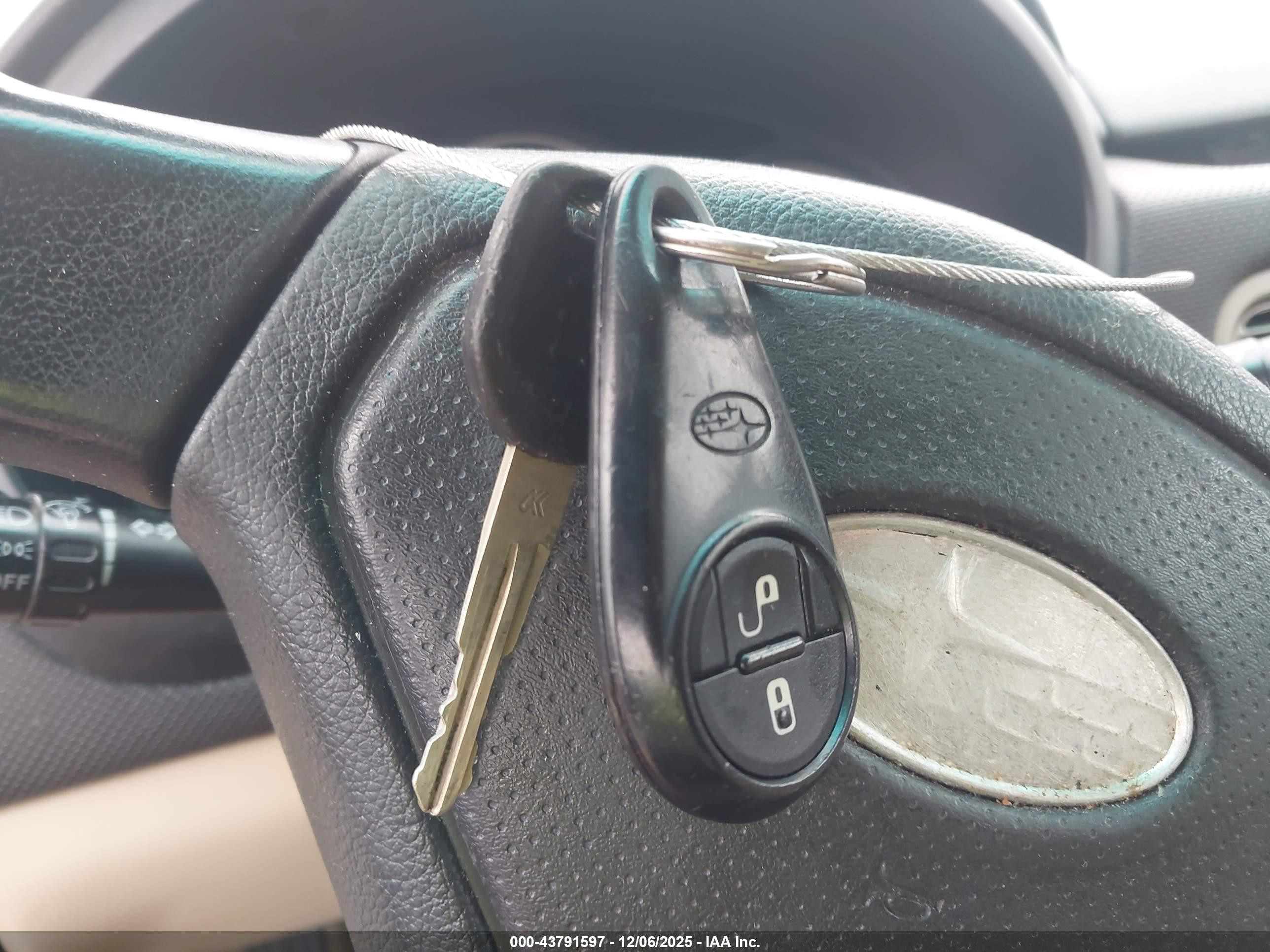 SUBARU FORESTER image 11