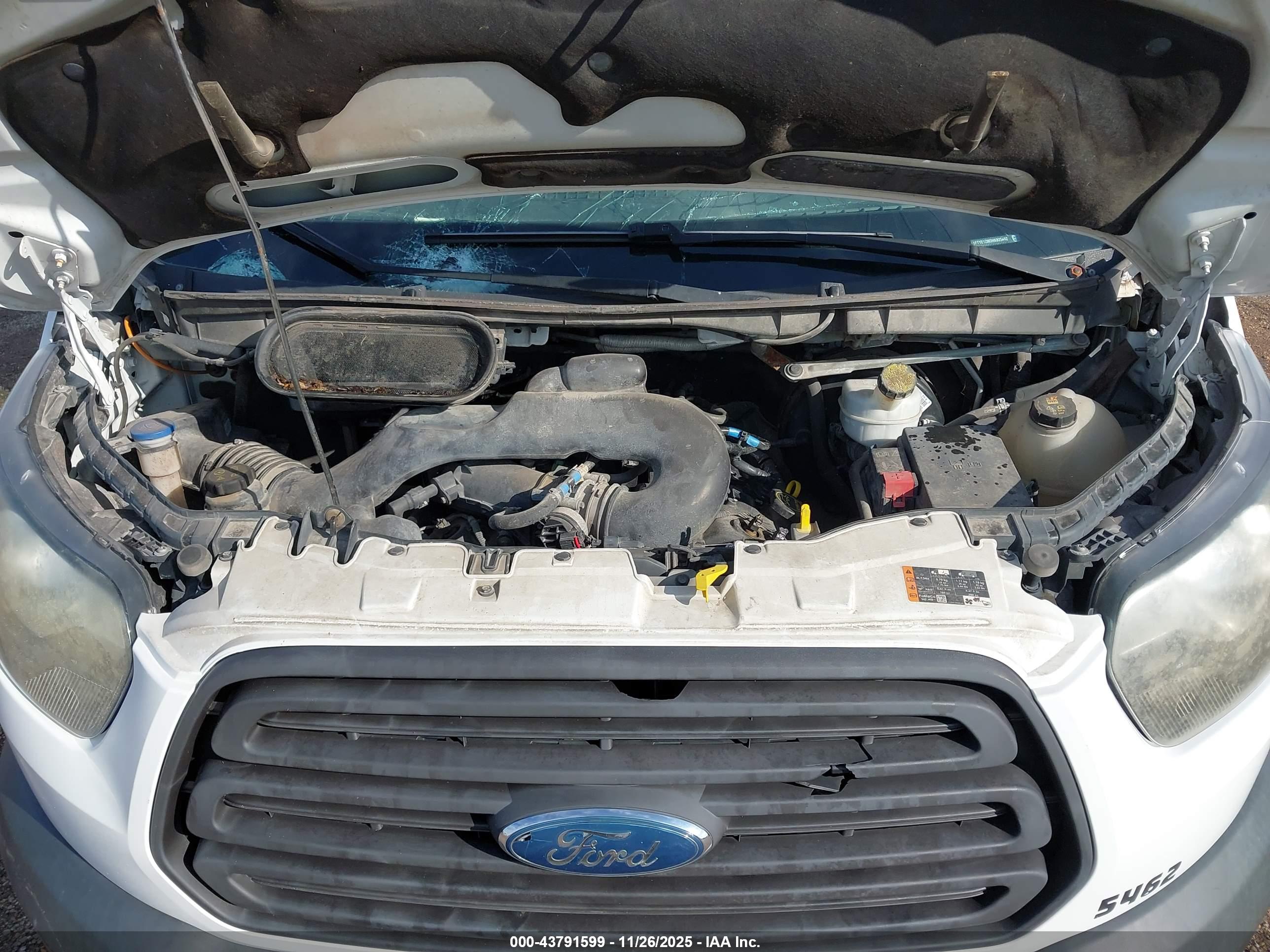 FORD TRANSIT-150 image 10
