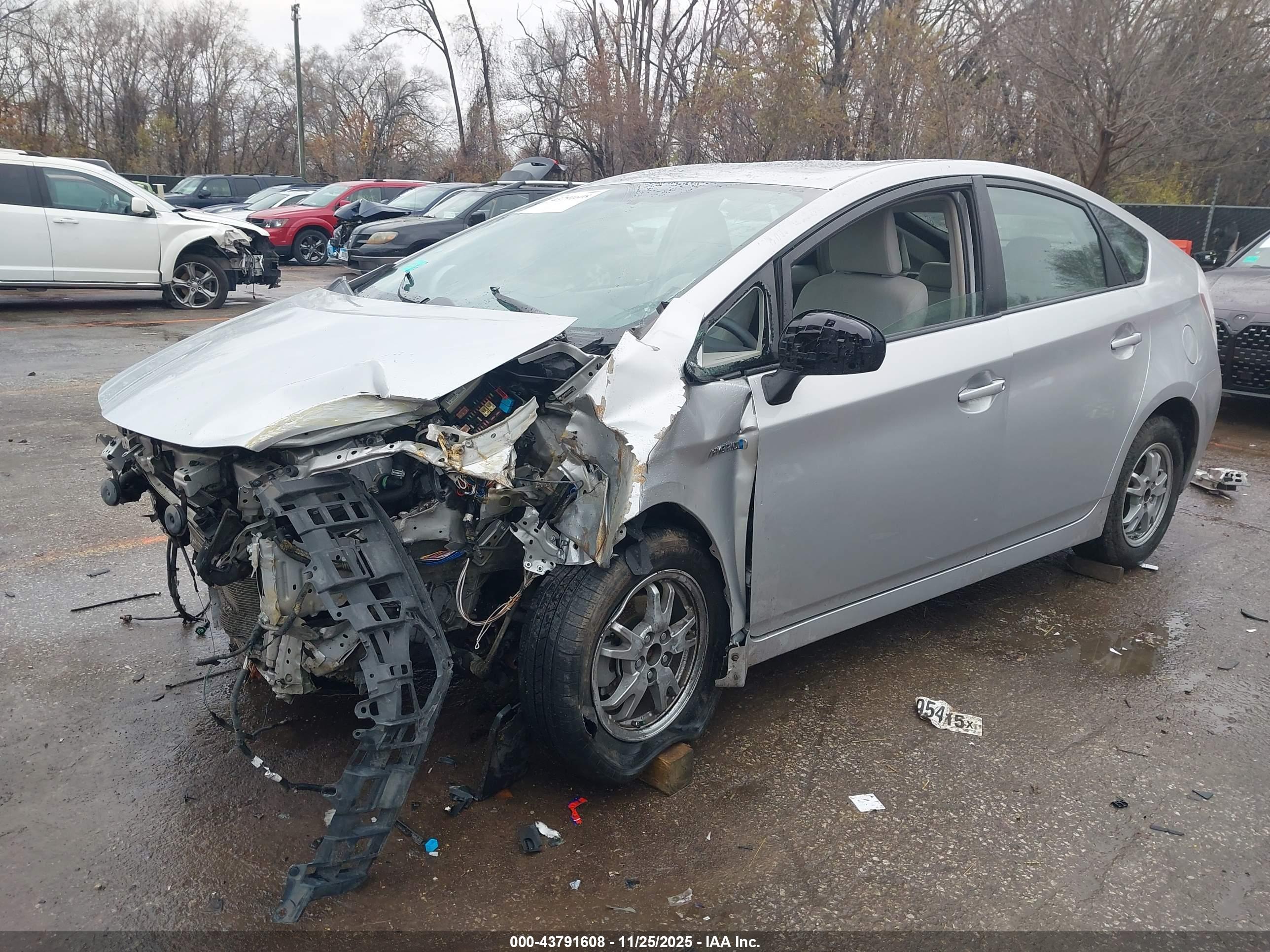 TOYOTA PRIUS image 2