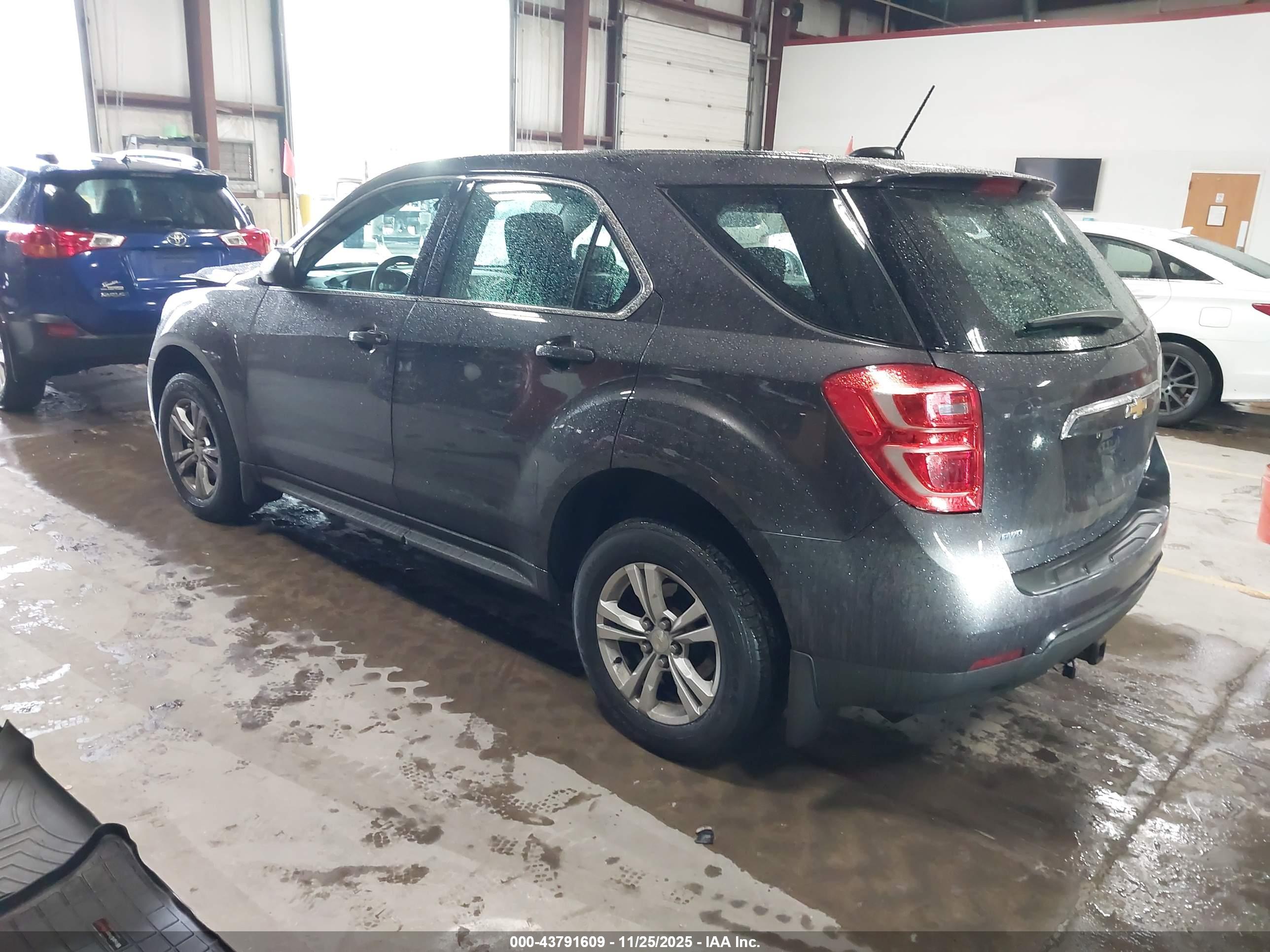 CHEVROLET EQUINOX image 3