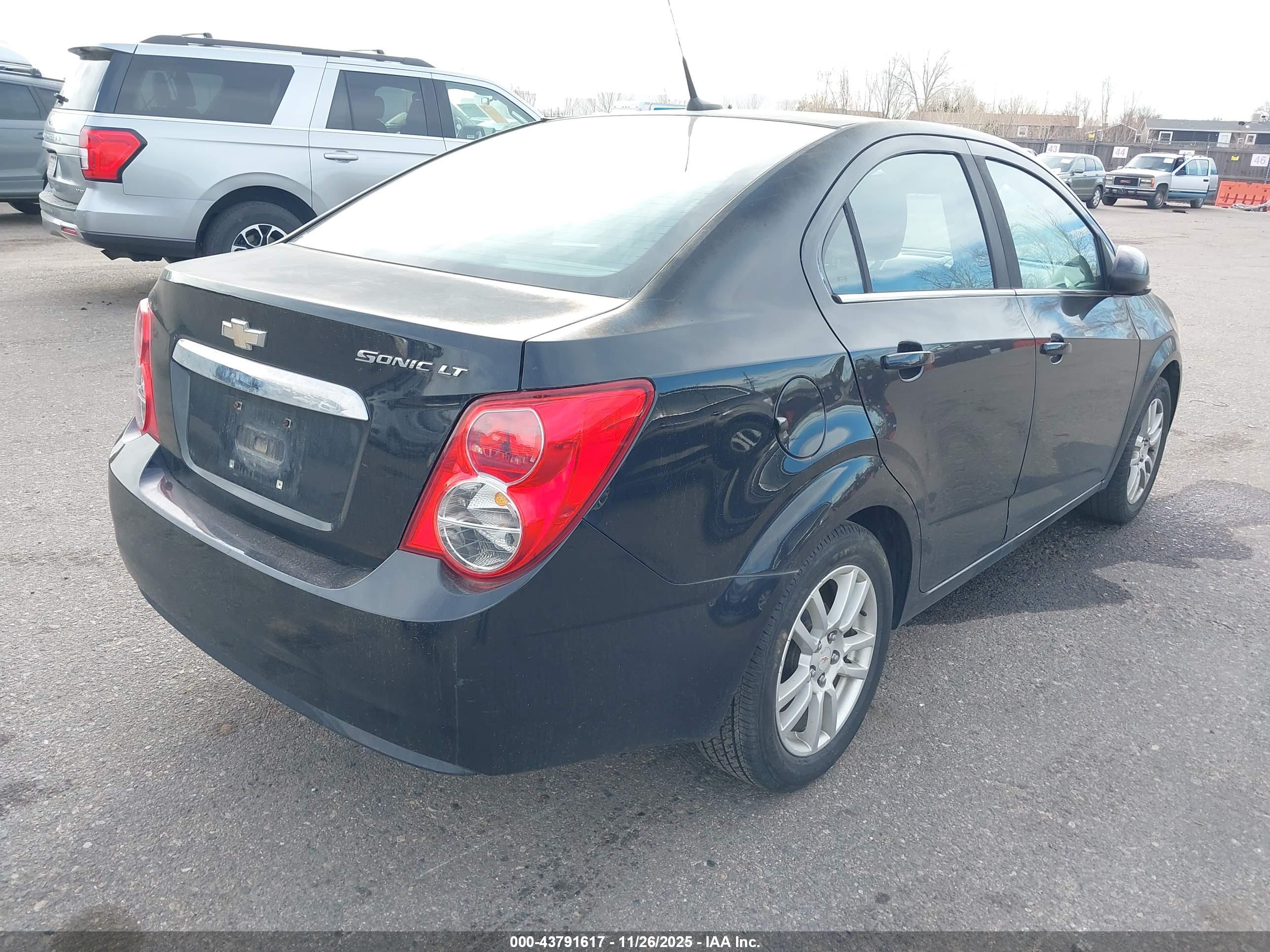 CHEVROLET SONIC image 4
