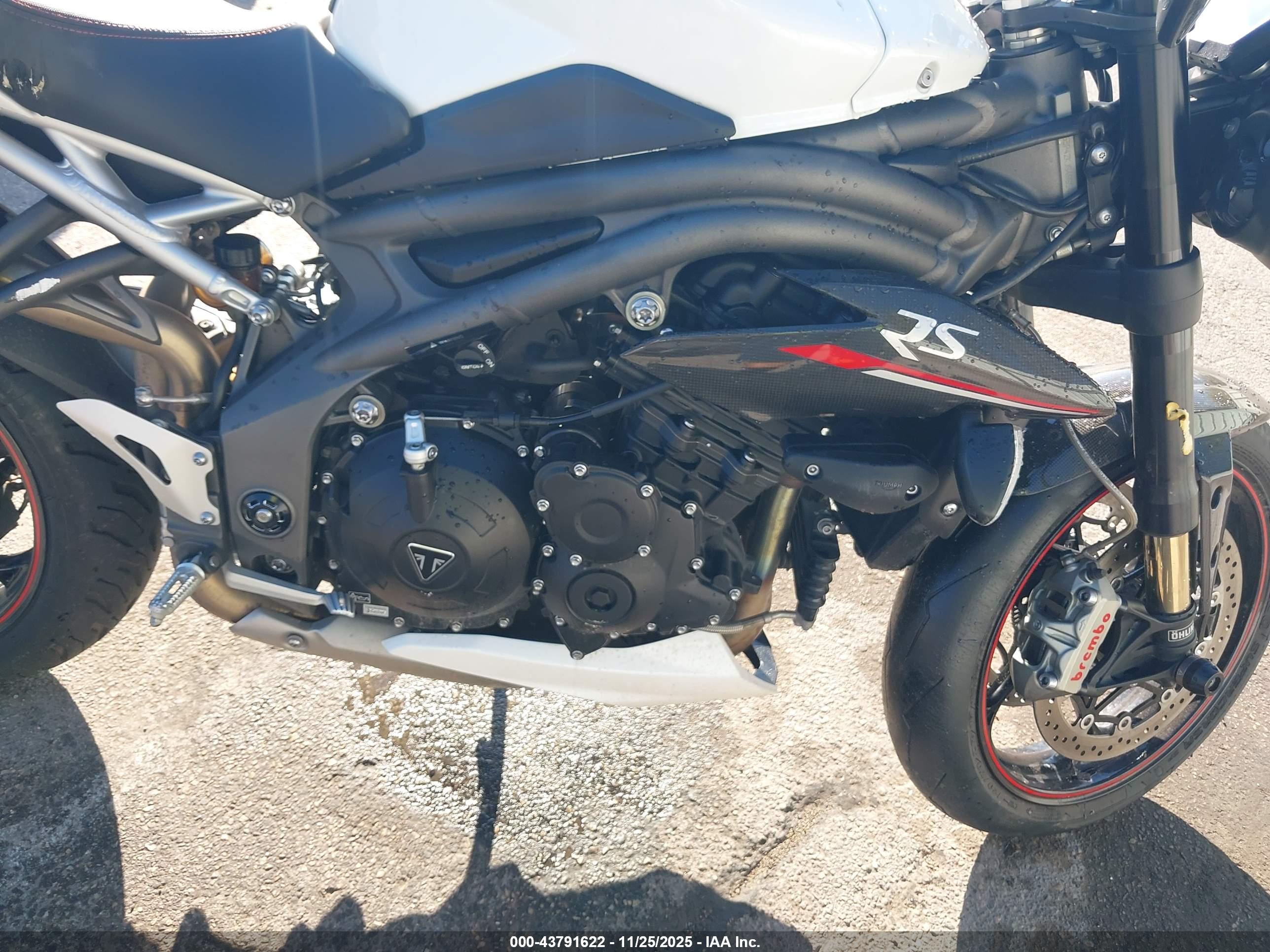 TRIUMPH MOTORCYCLE image 8