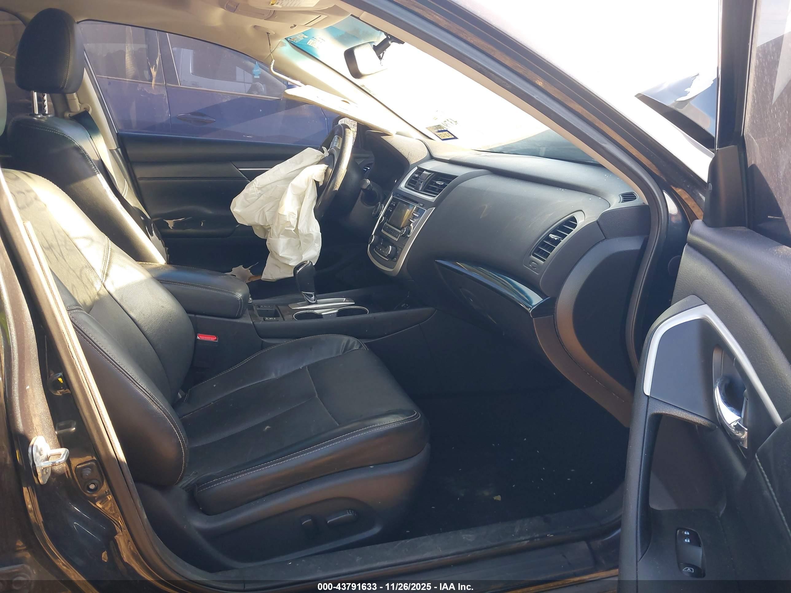NISSAN ALTIMA image 5