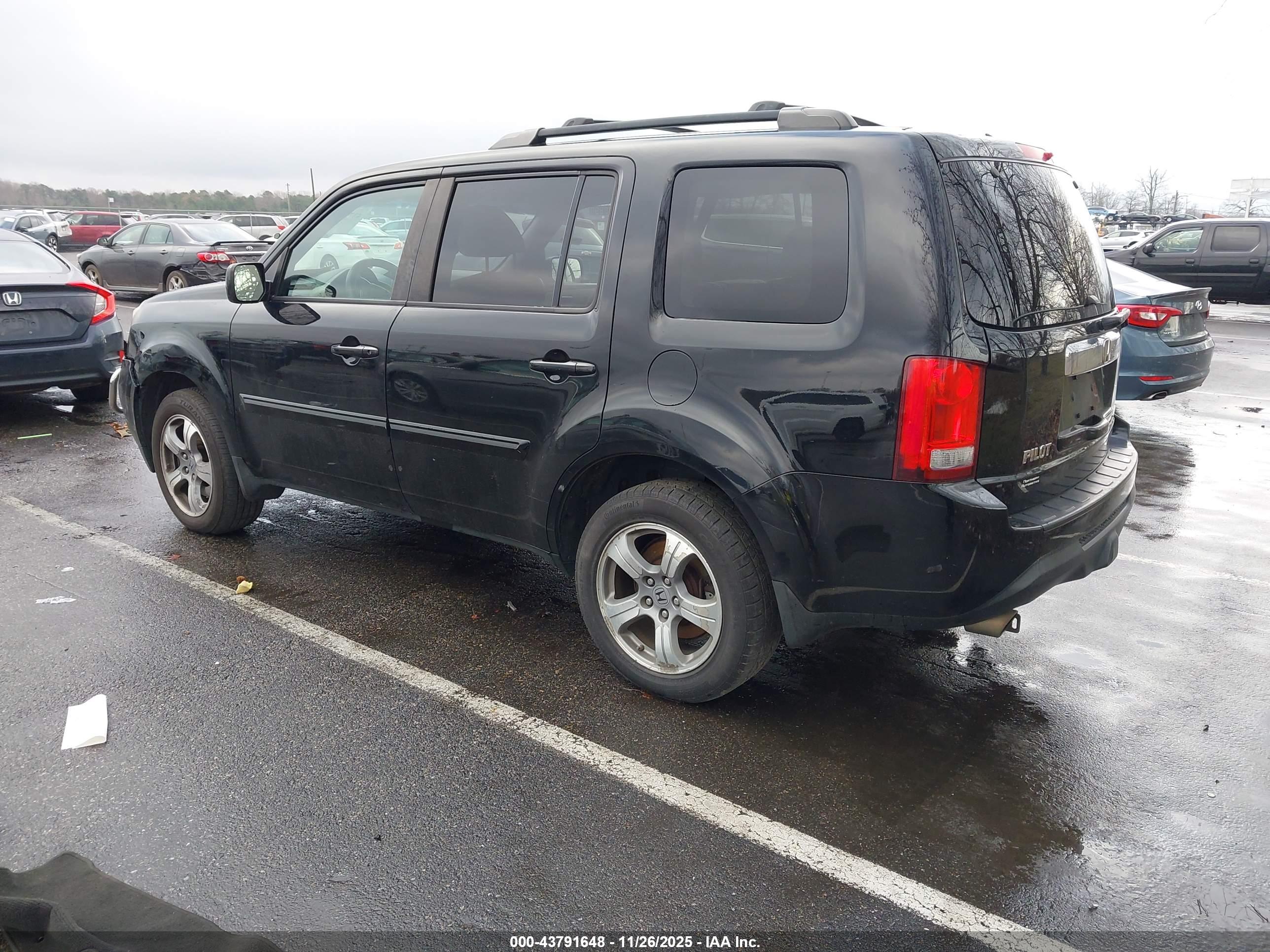 HONDA PILOT image 3
