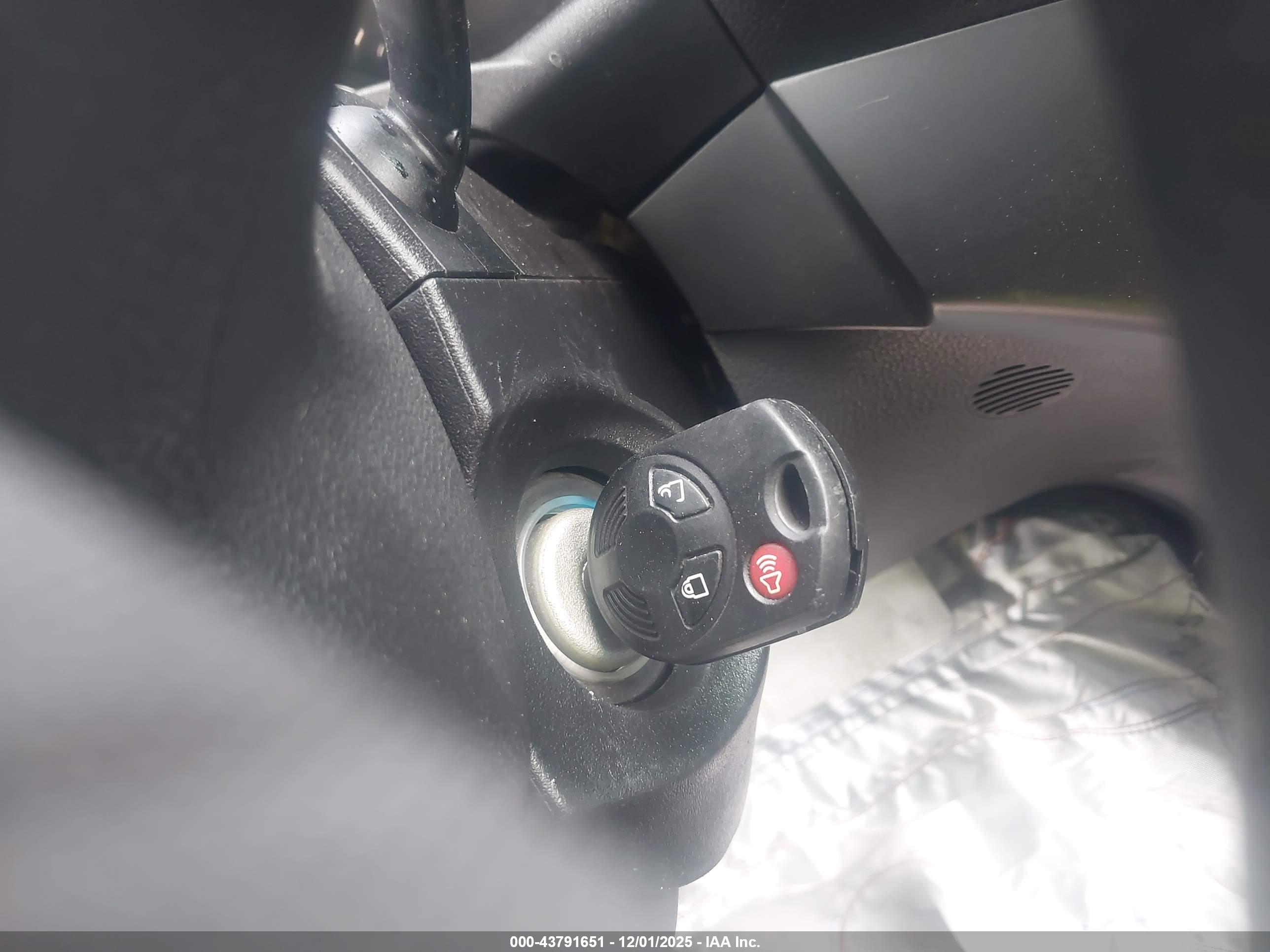 FORD ESCAPE image 11