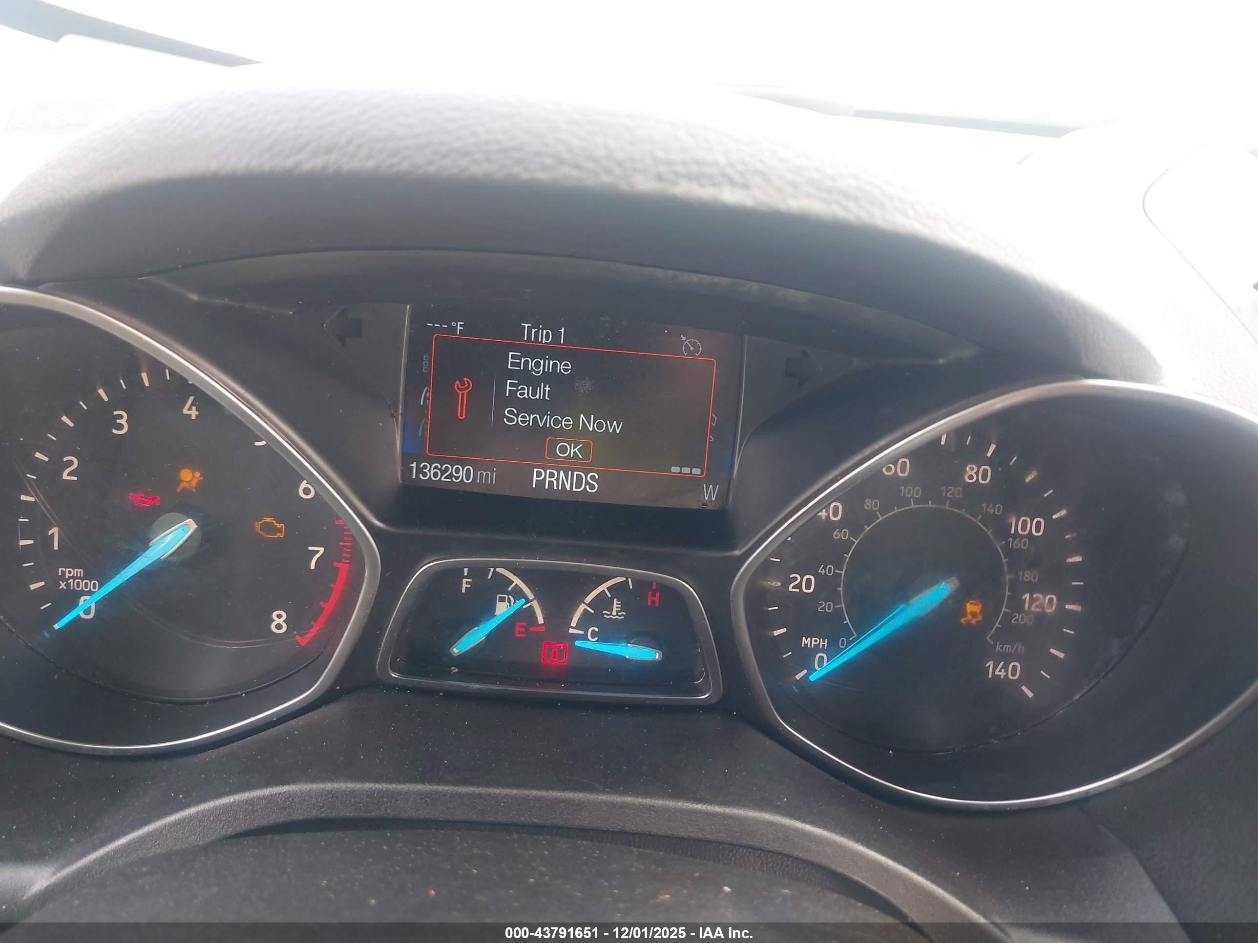 FORD ESCAPE image 7