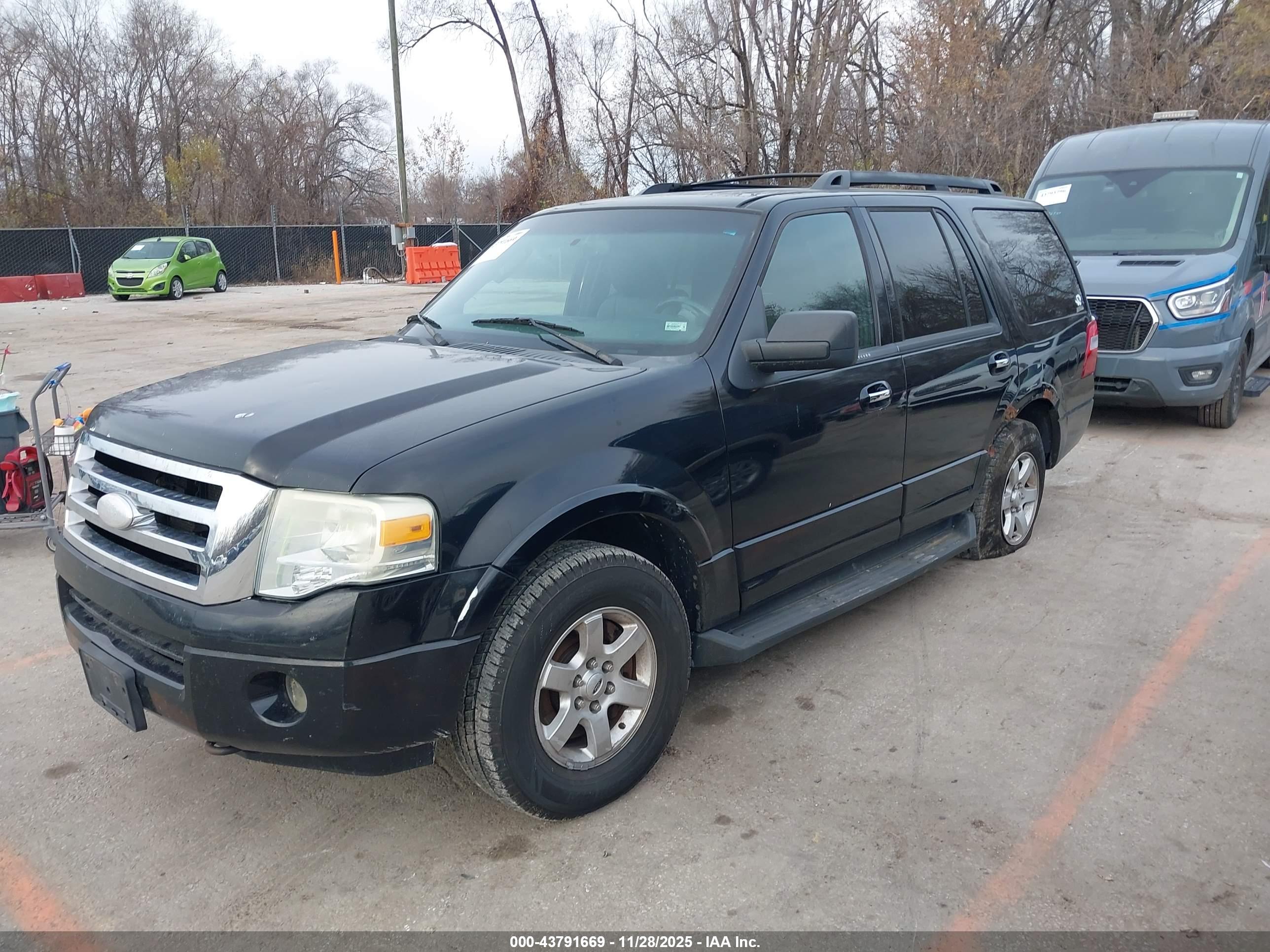 FORD EXPEDITION image 2
