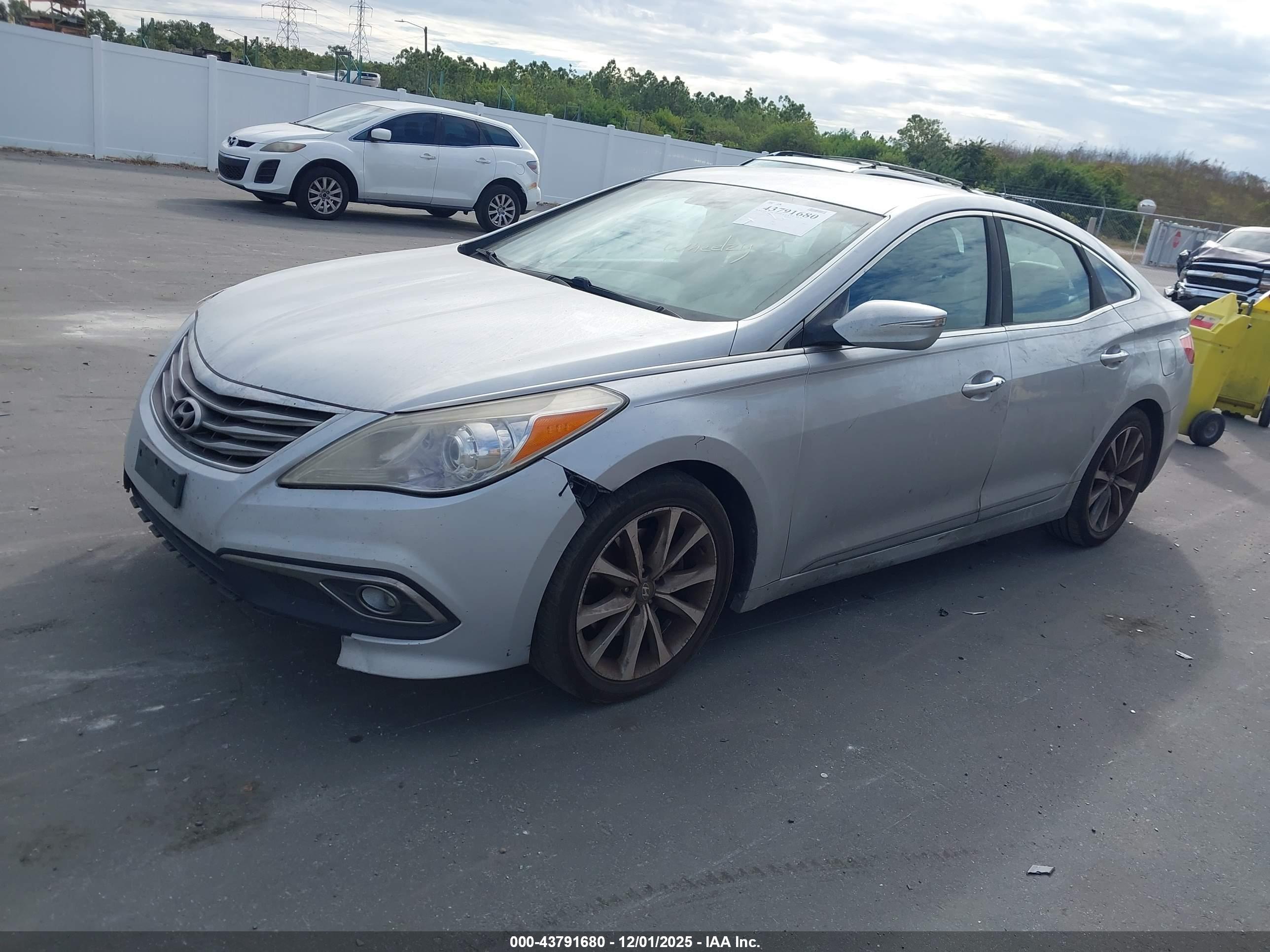 HYUNDAI AZERA image 2