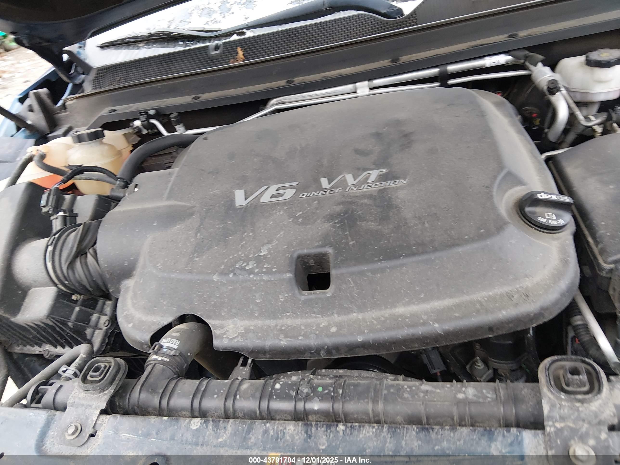 CHEVROLET COLORADO image 10