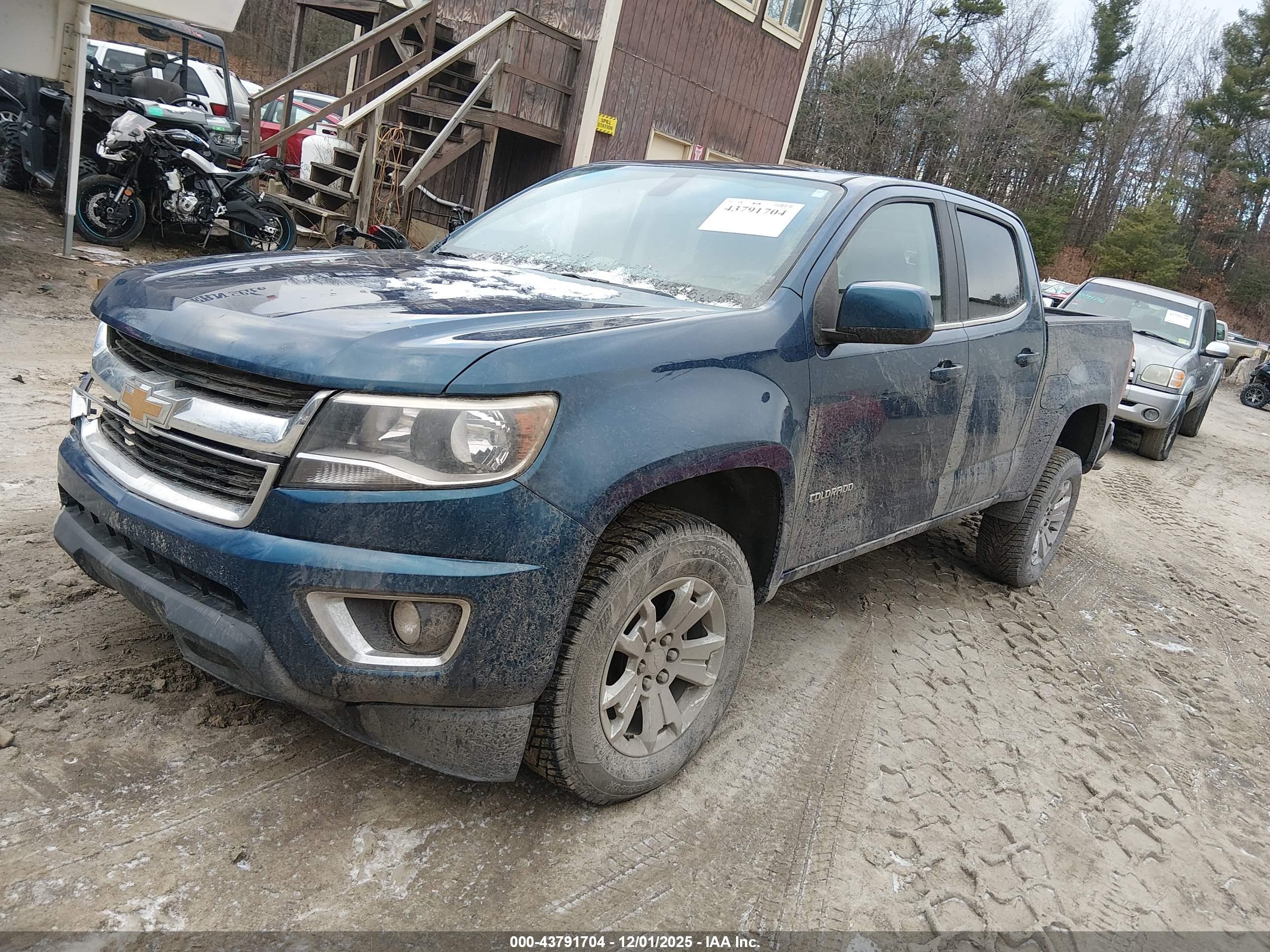 CHEVROLET COLORADO image 2