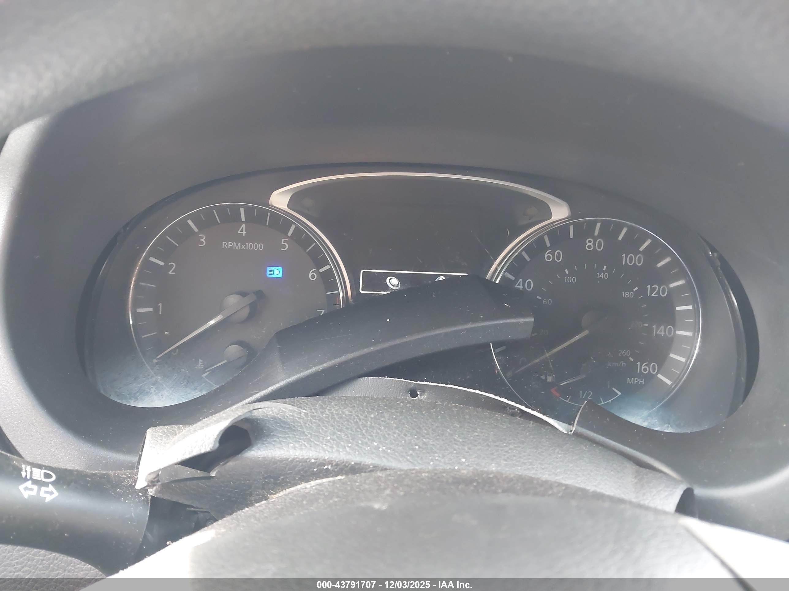 NISSAN ALTIMA image 7