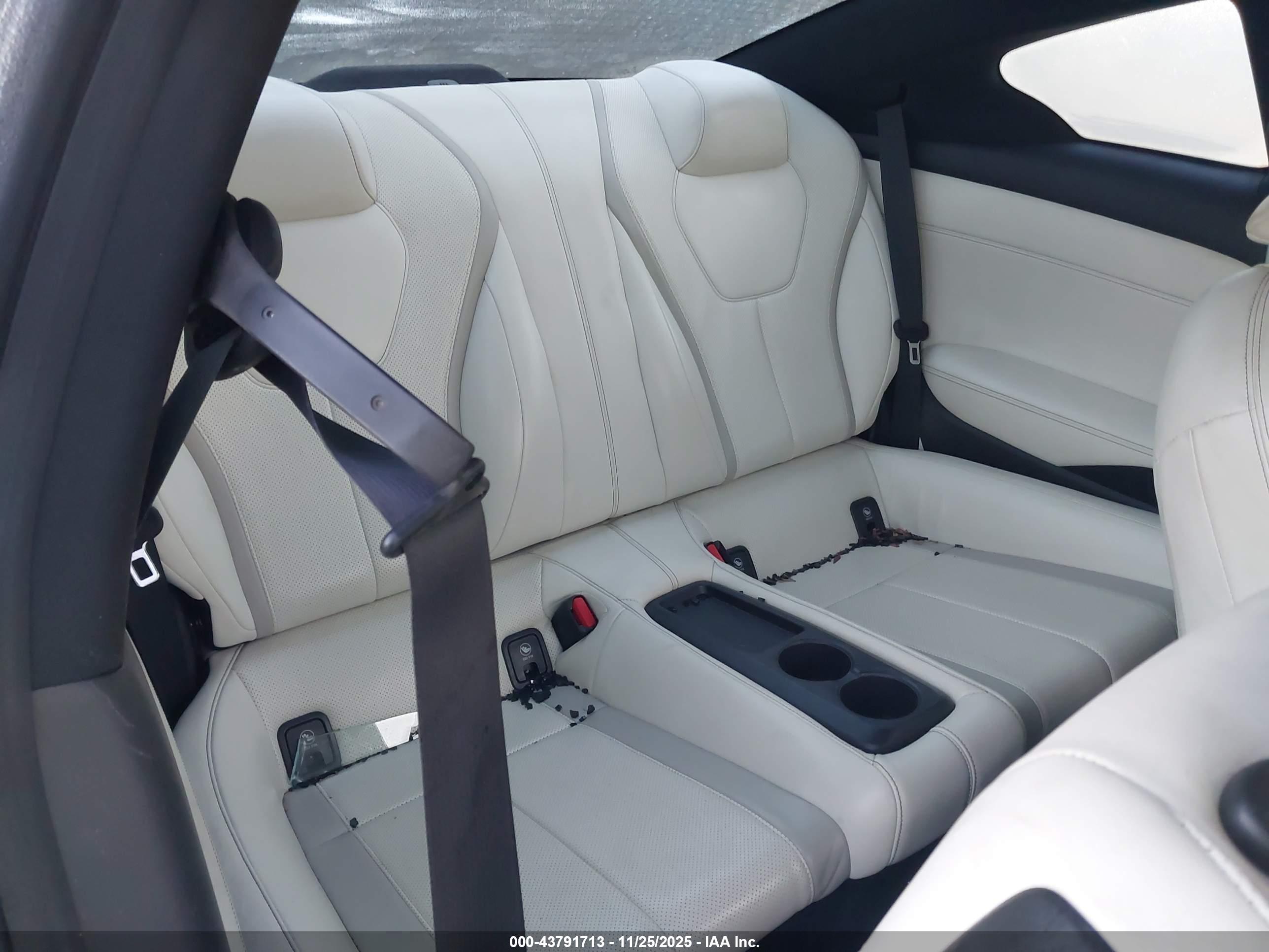 INFINITI Q60 image 8