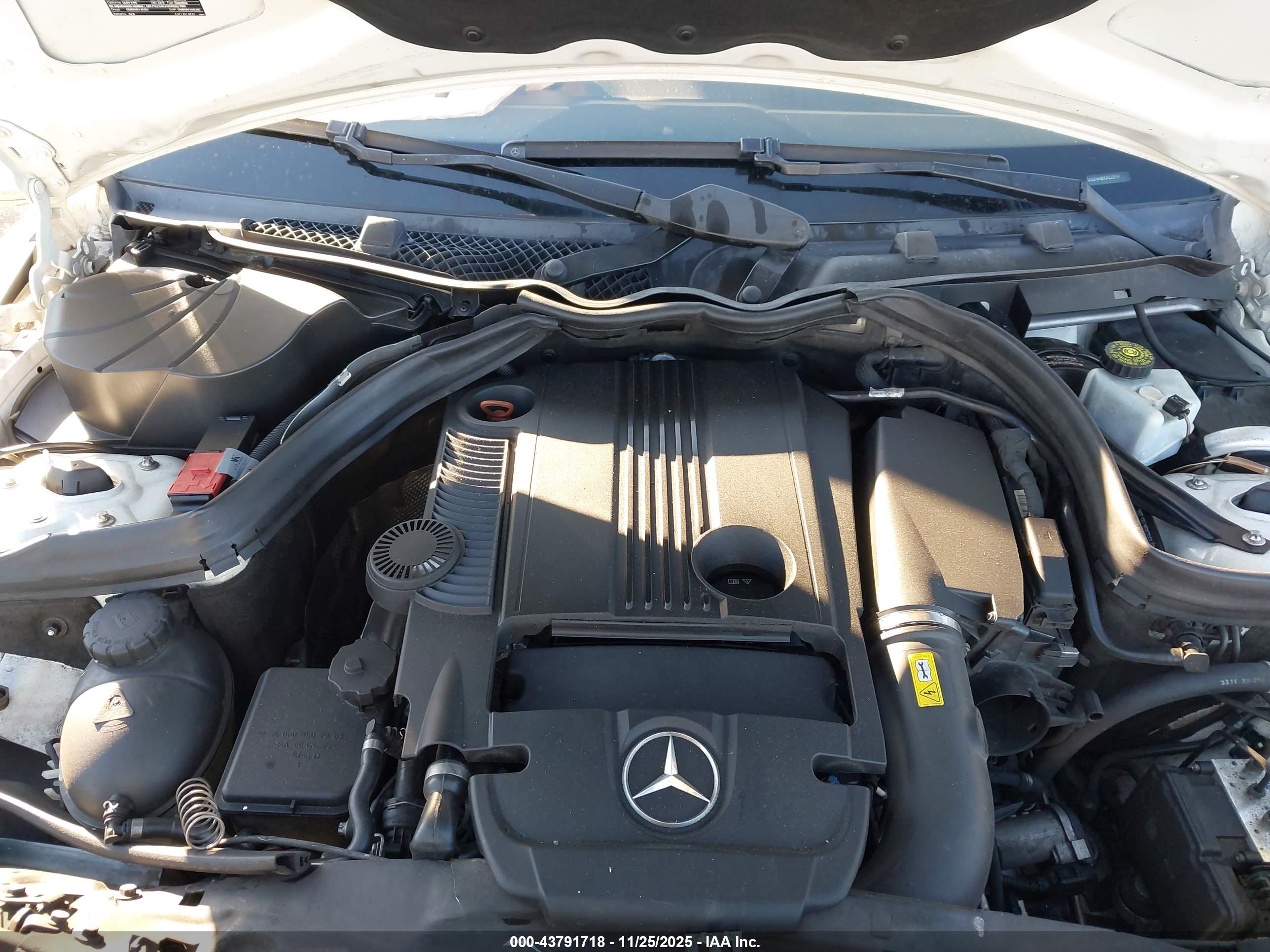 MERCEDES-BENZ C image 10