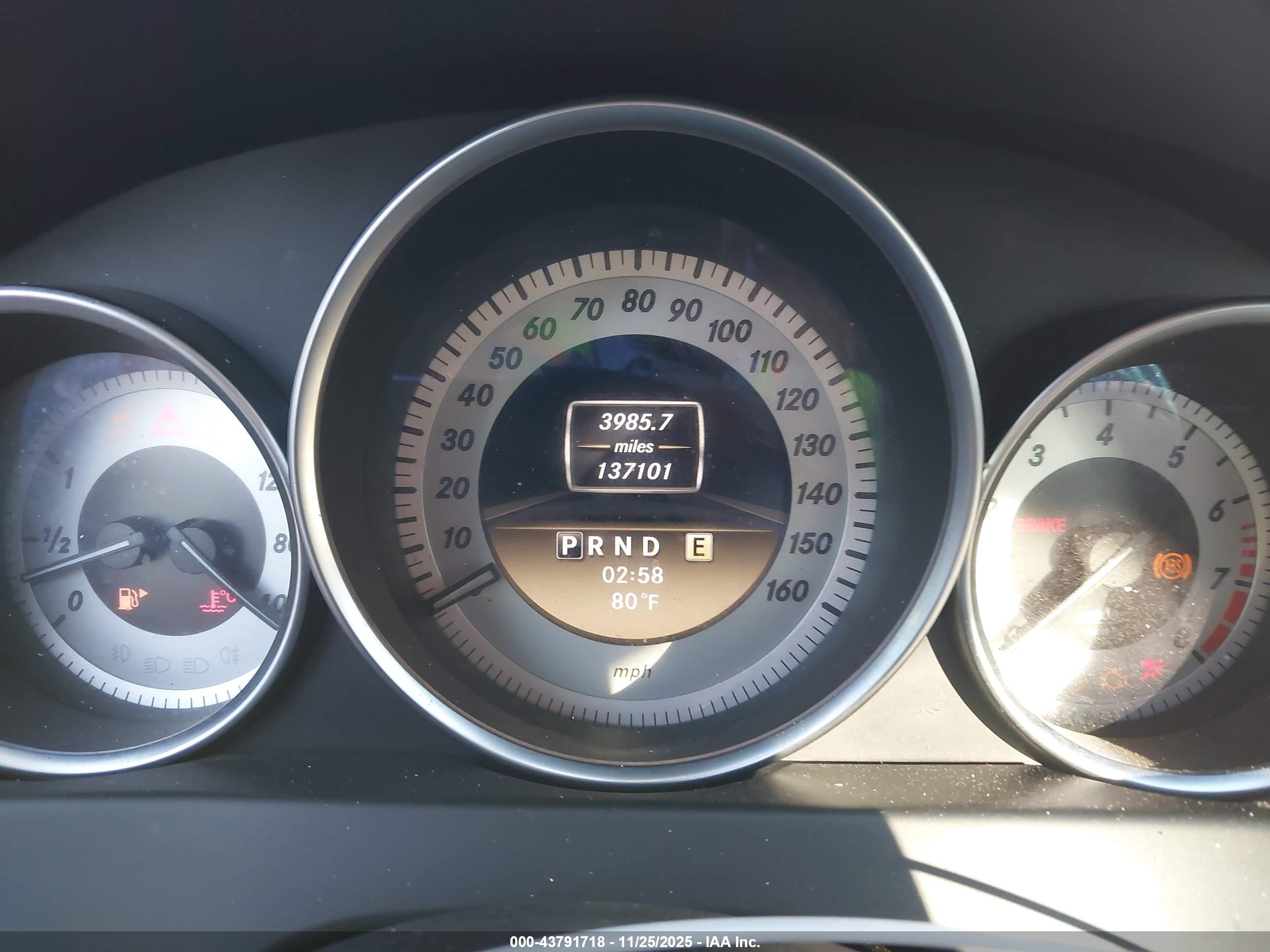 MERCEDES-BENZ C image 7