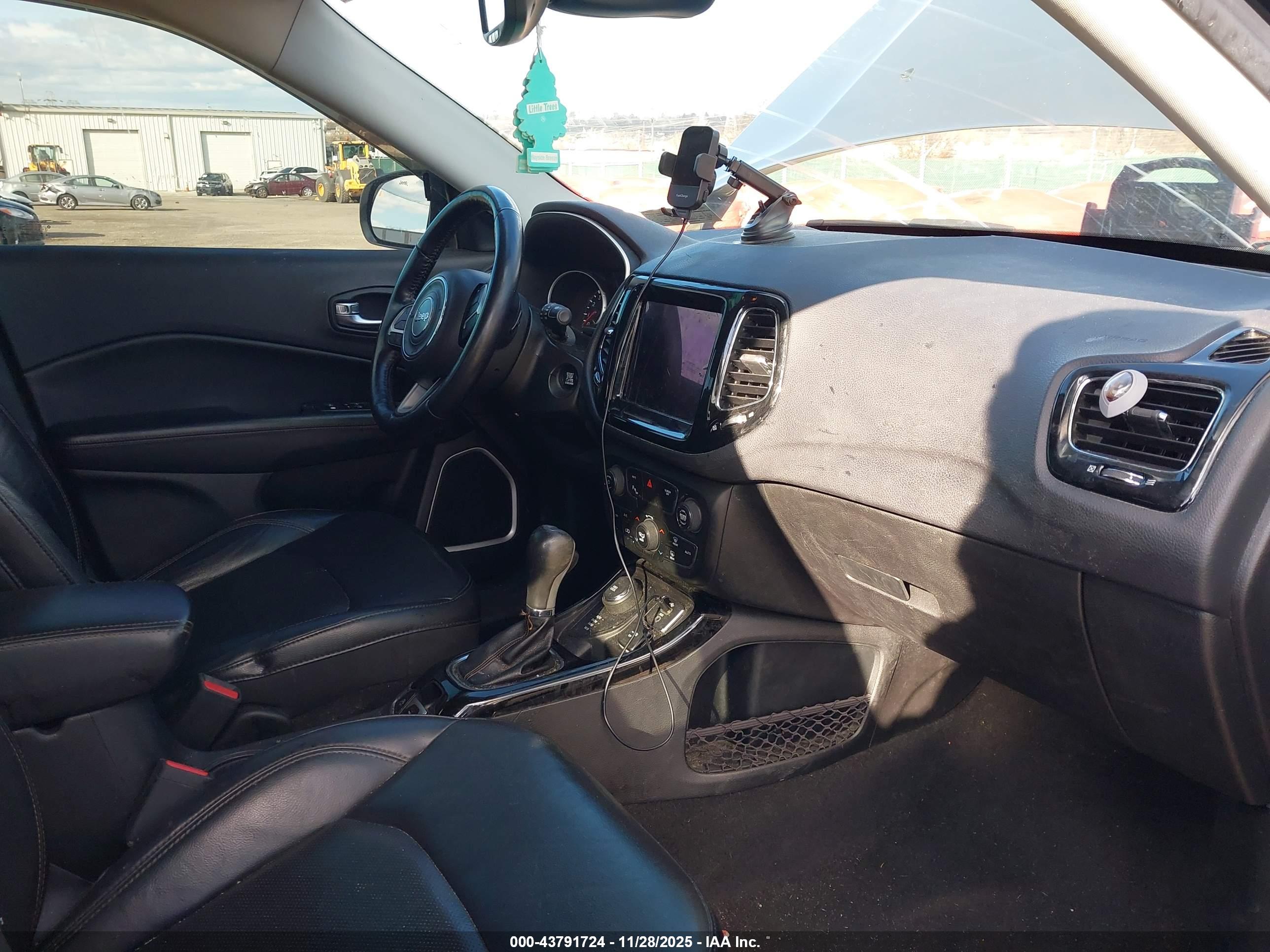 JEEP COMPASS image 5