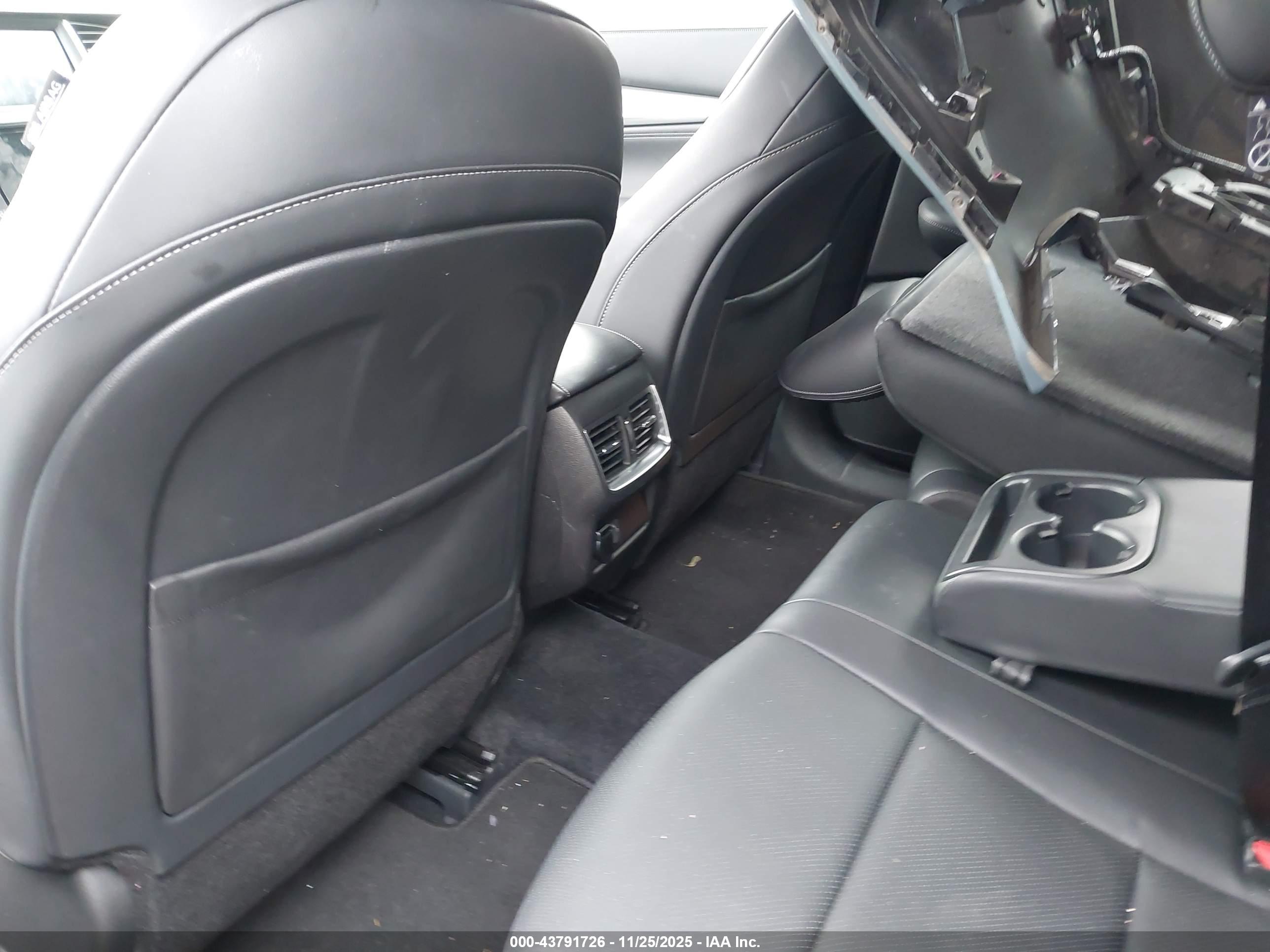 INFINITI QX55 image 8