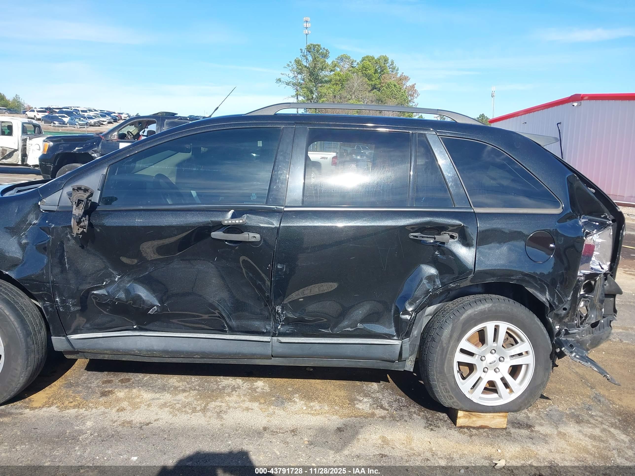 FORD EDGE image 6