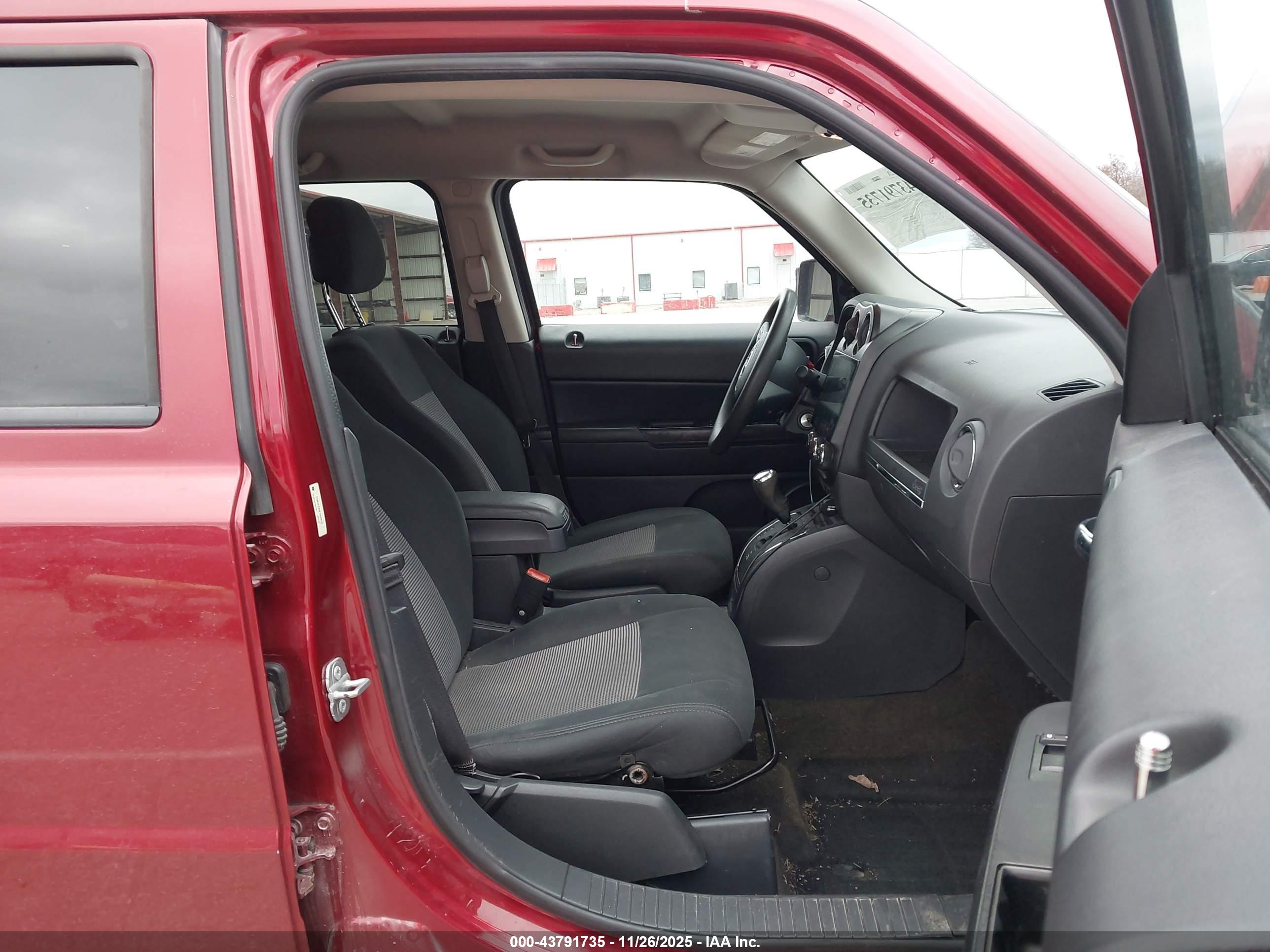 JEEP PATRIOT image 5