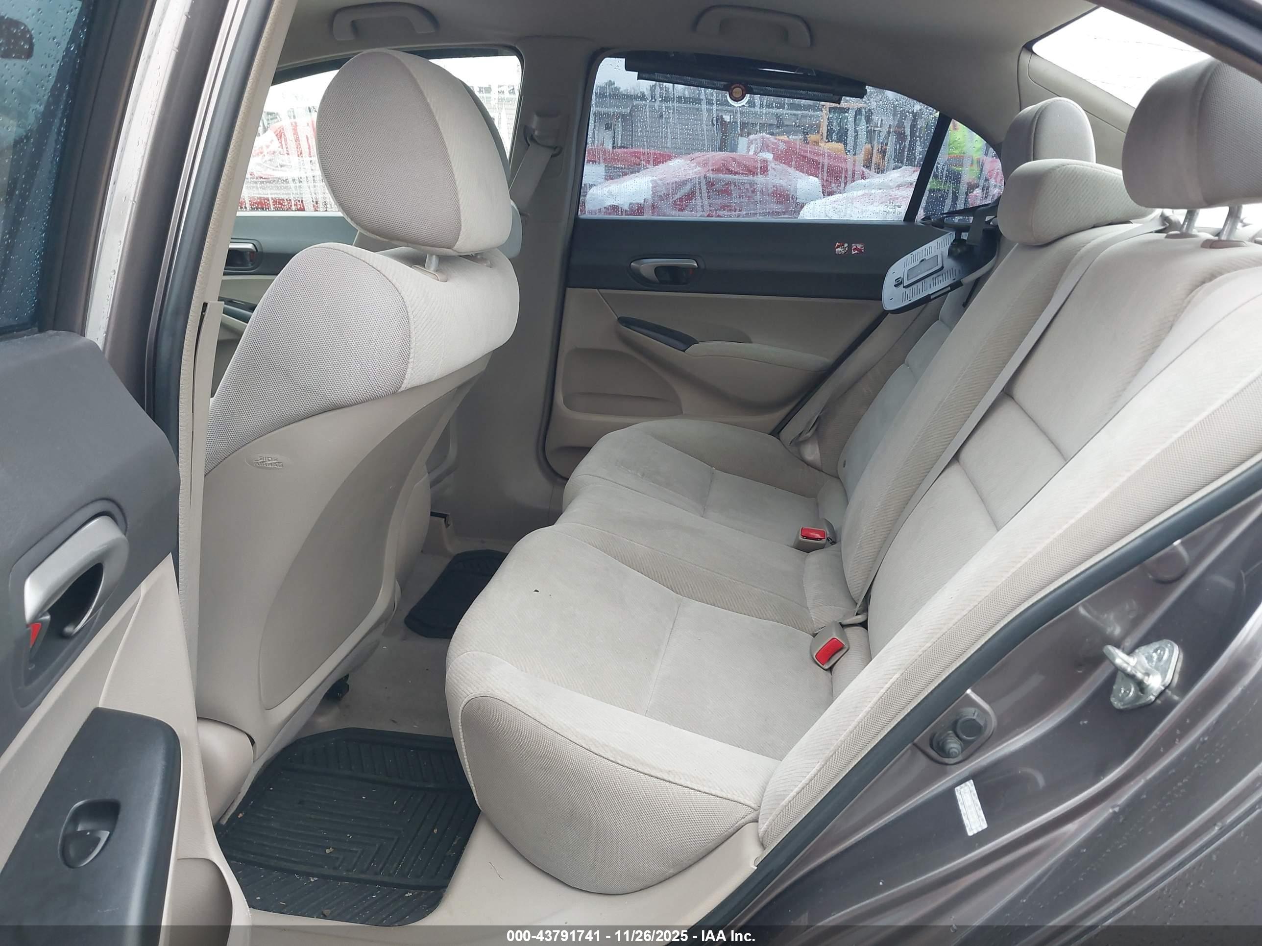 HONDA CIVIC image 8