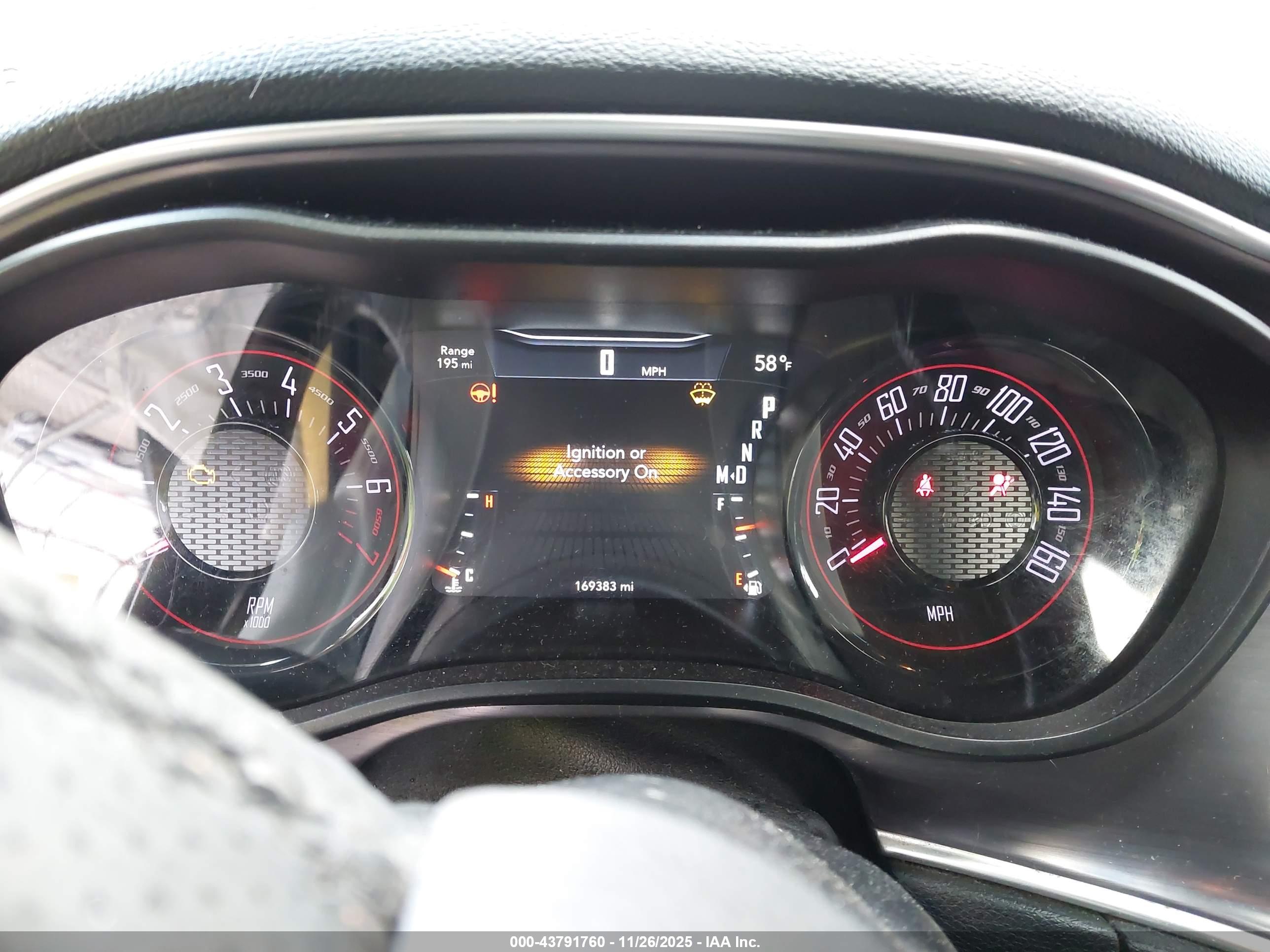 DODGE CHALLENGER image 7