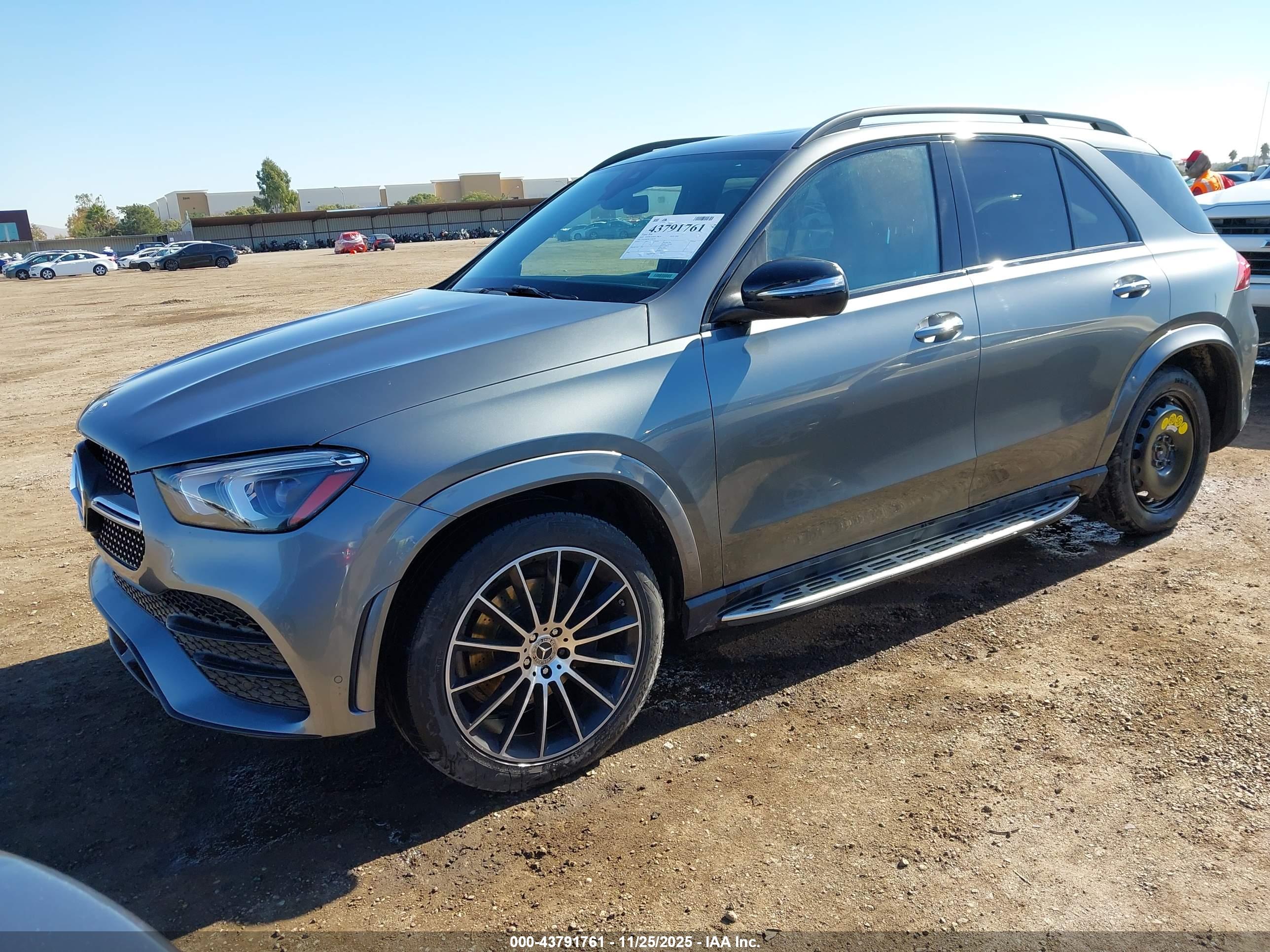 MERCEDES-BENZ GLE image 2