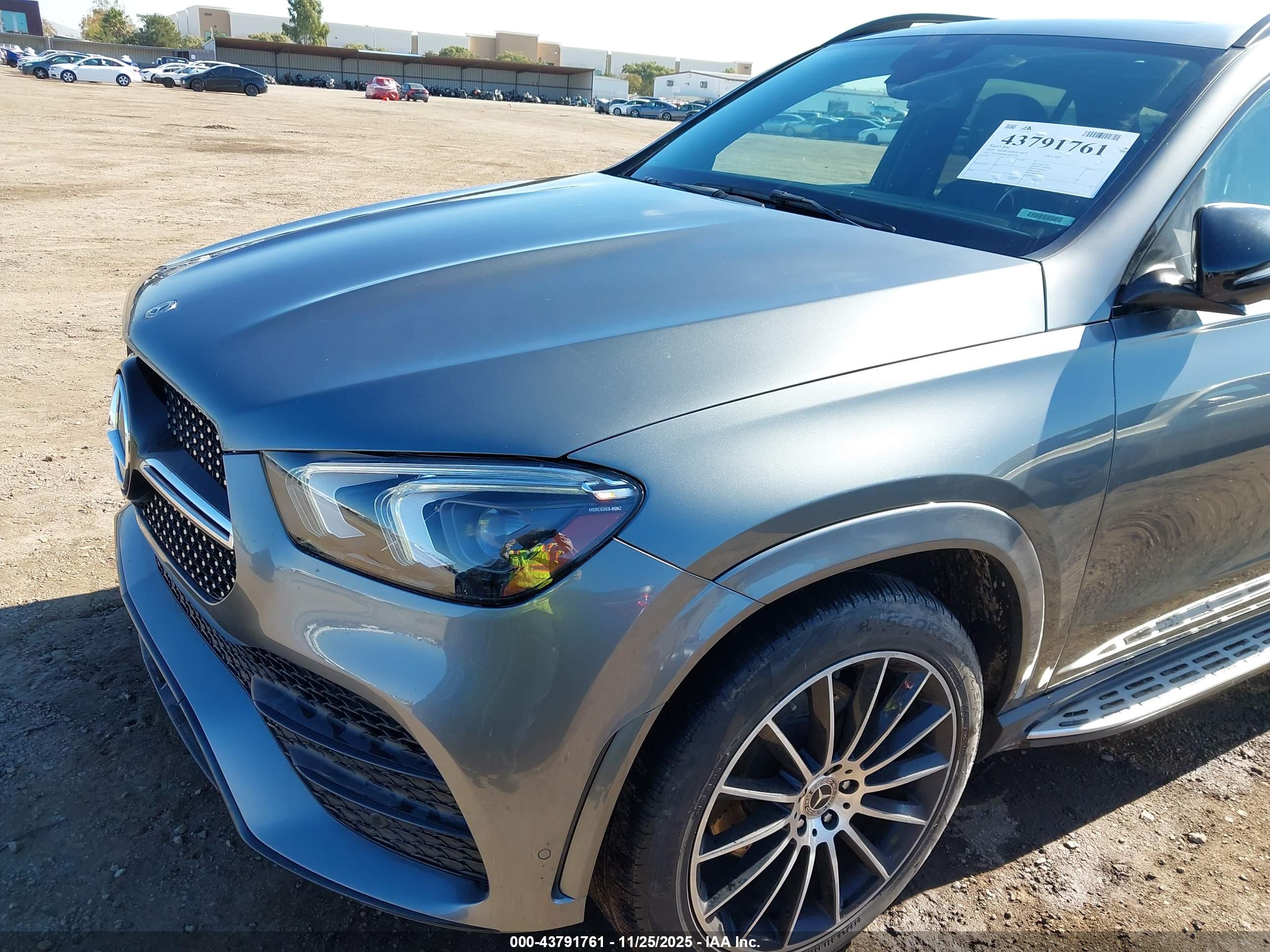 MERCEDES-BENZ GLE image 6