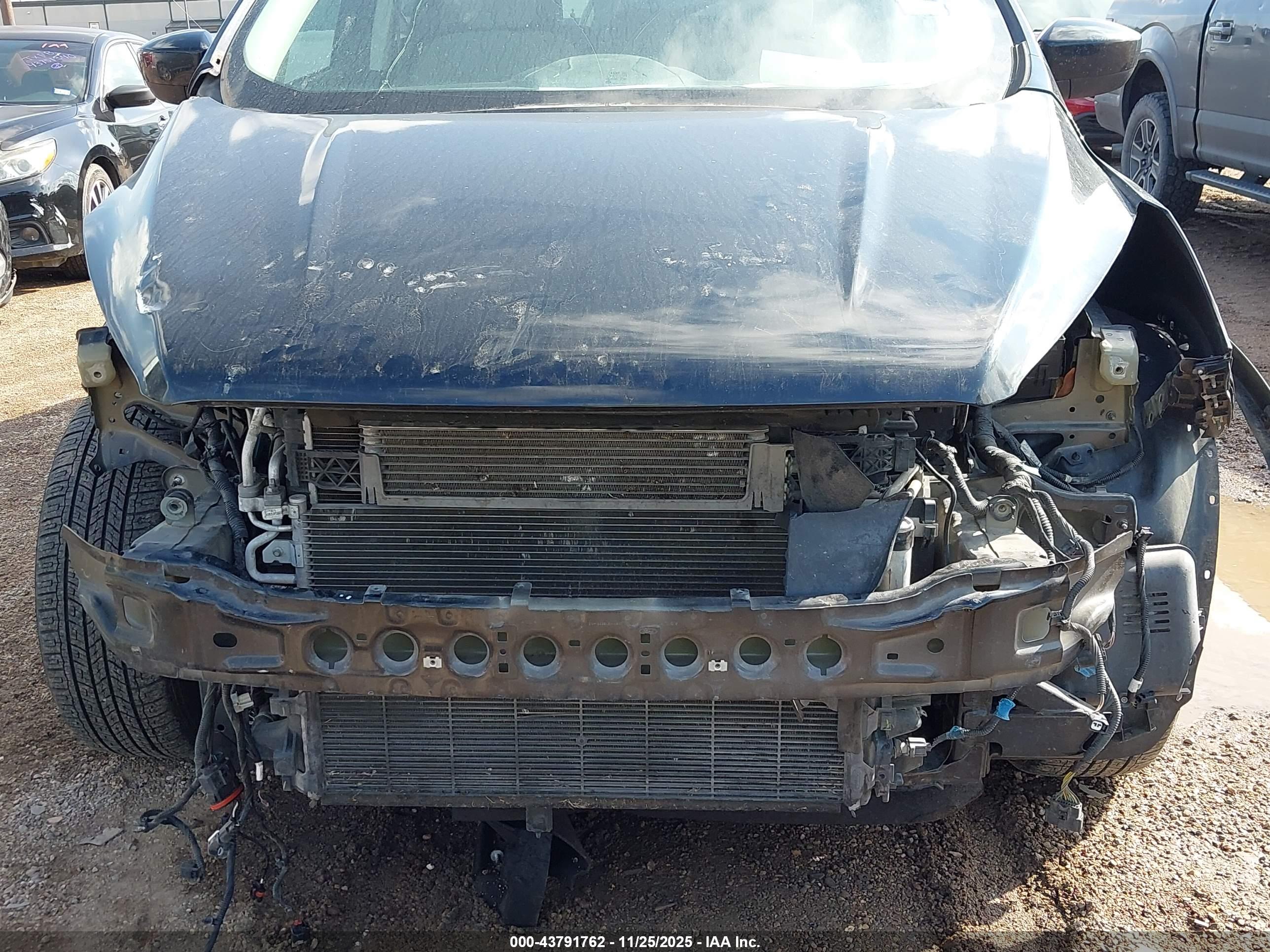FORD ESCAPE image 6