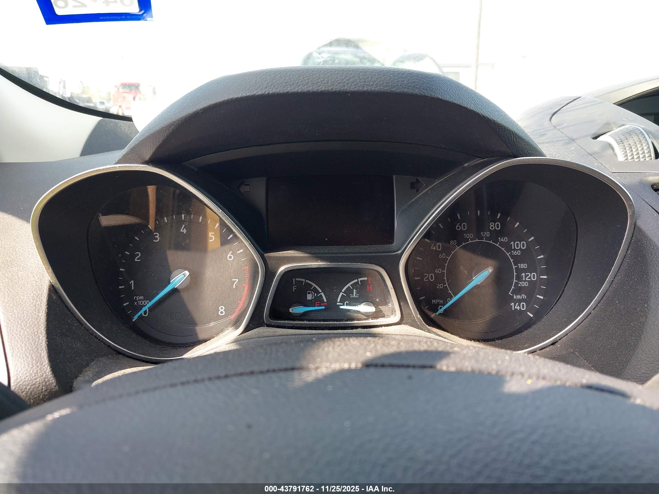 FORD ESCAPE image 7