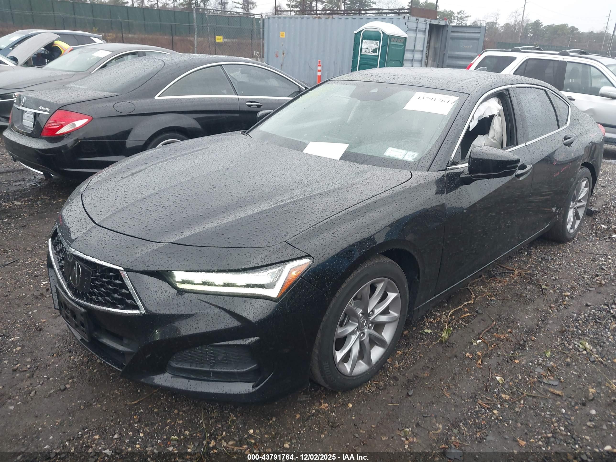 ACURA TLX image 2