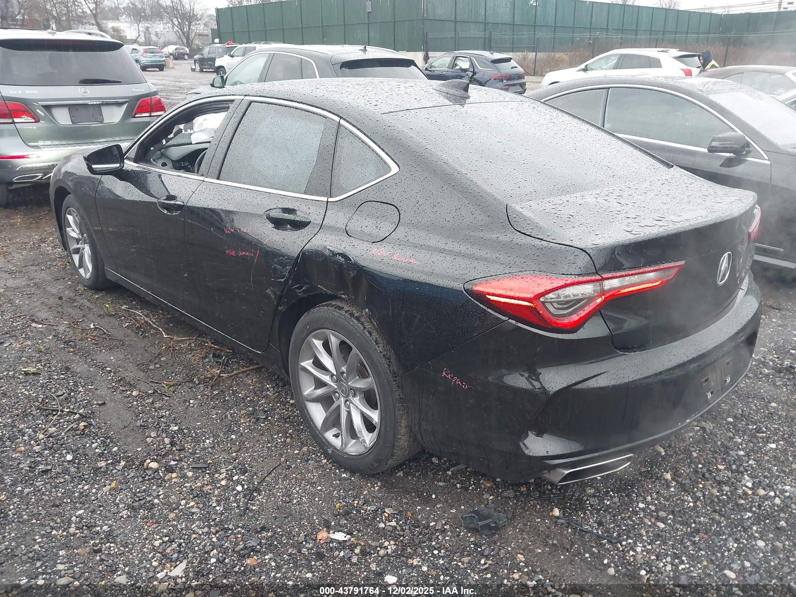 ACURA TLX image 3