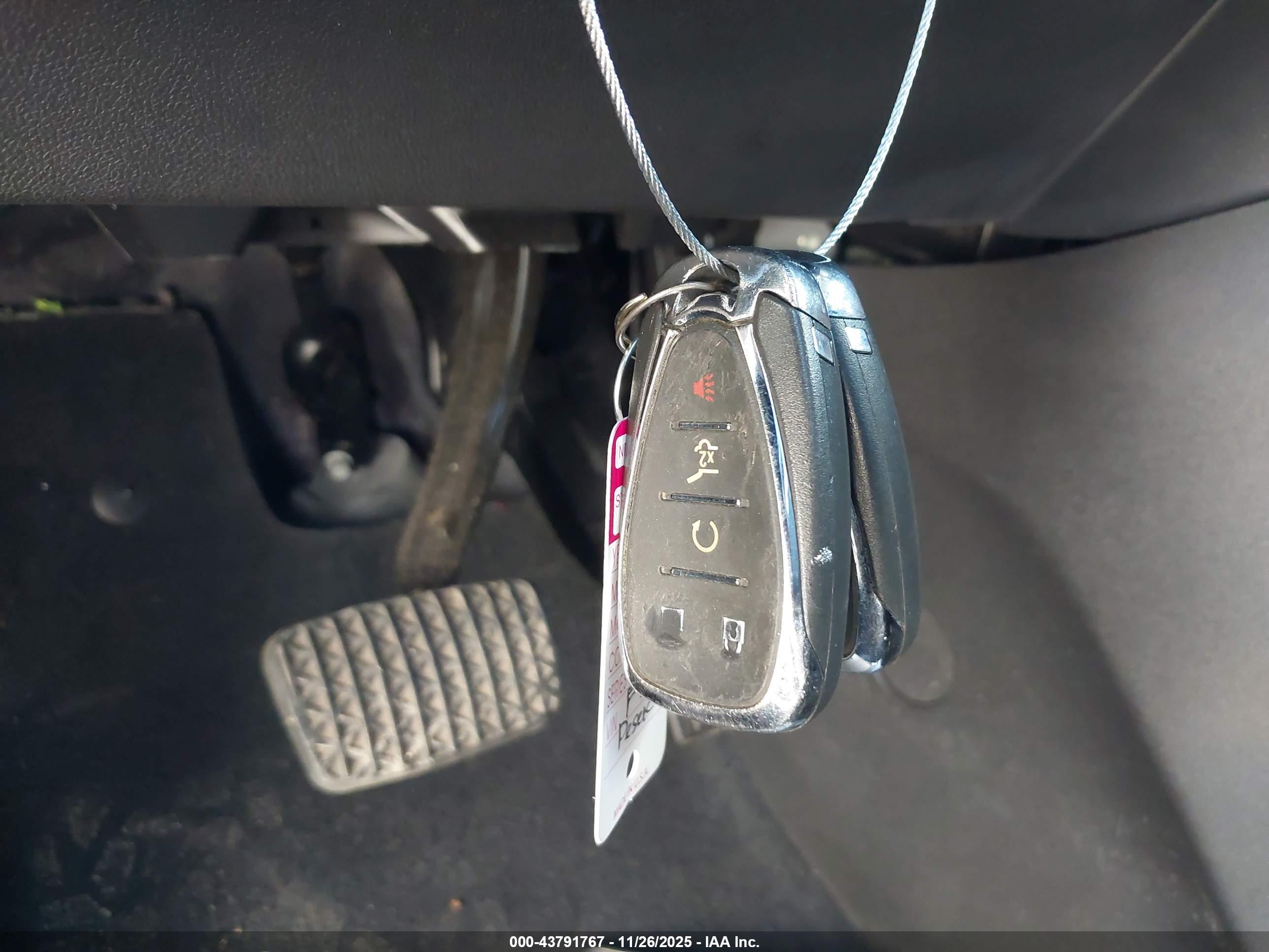 CHEVROLET EQUINOX image 11