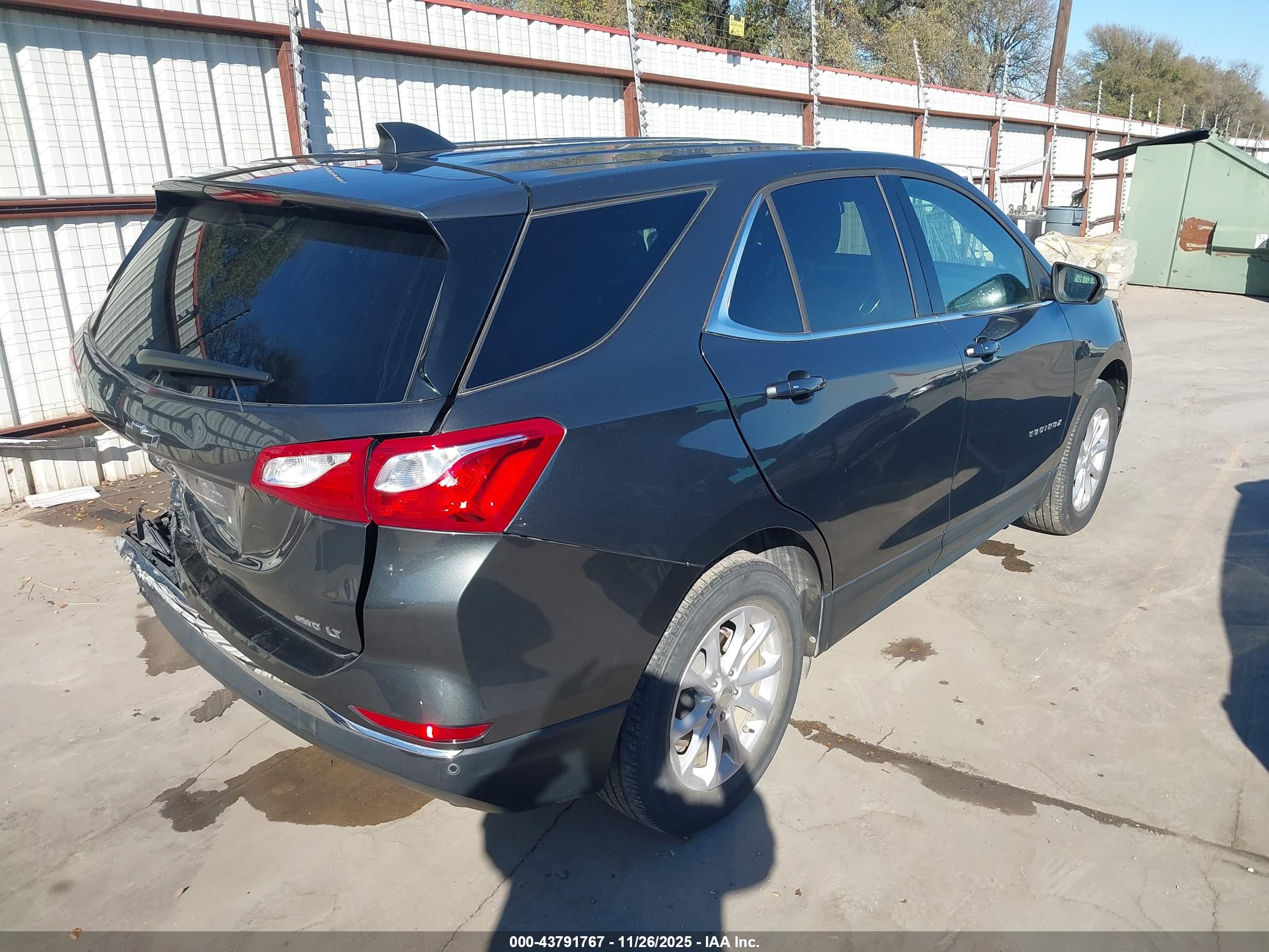 CHEVROLET EQUINOX image 4