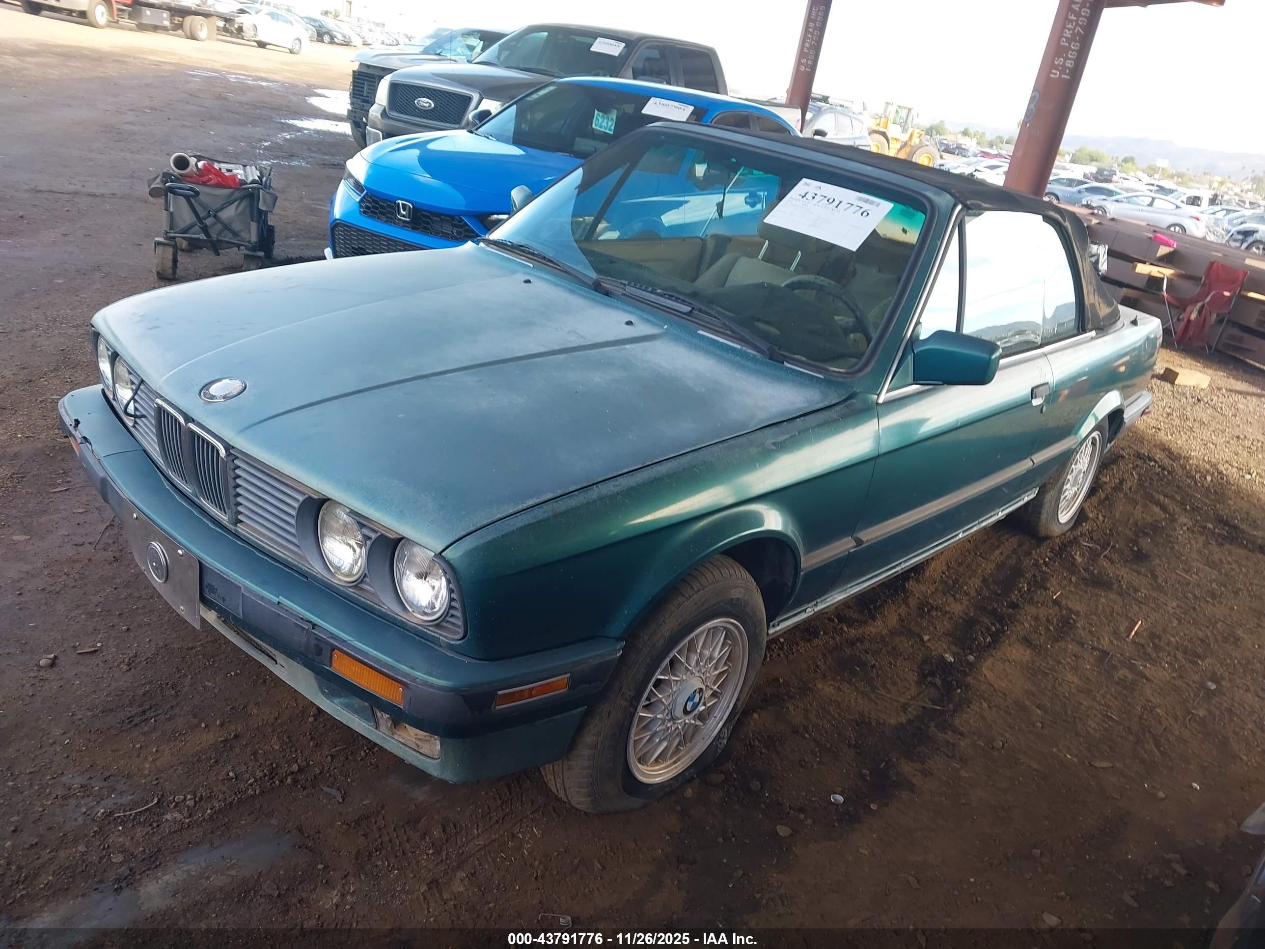 BMW 325 image 2