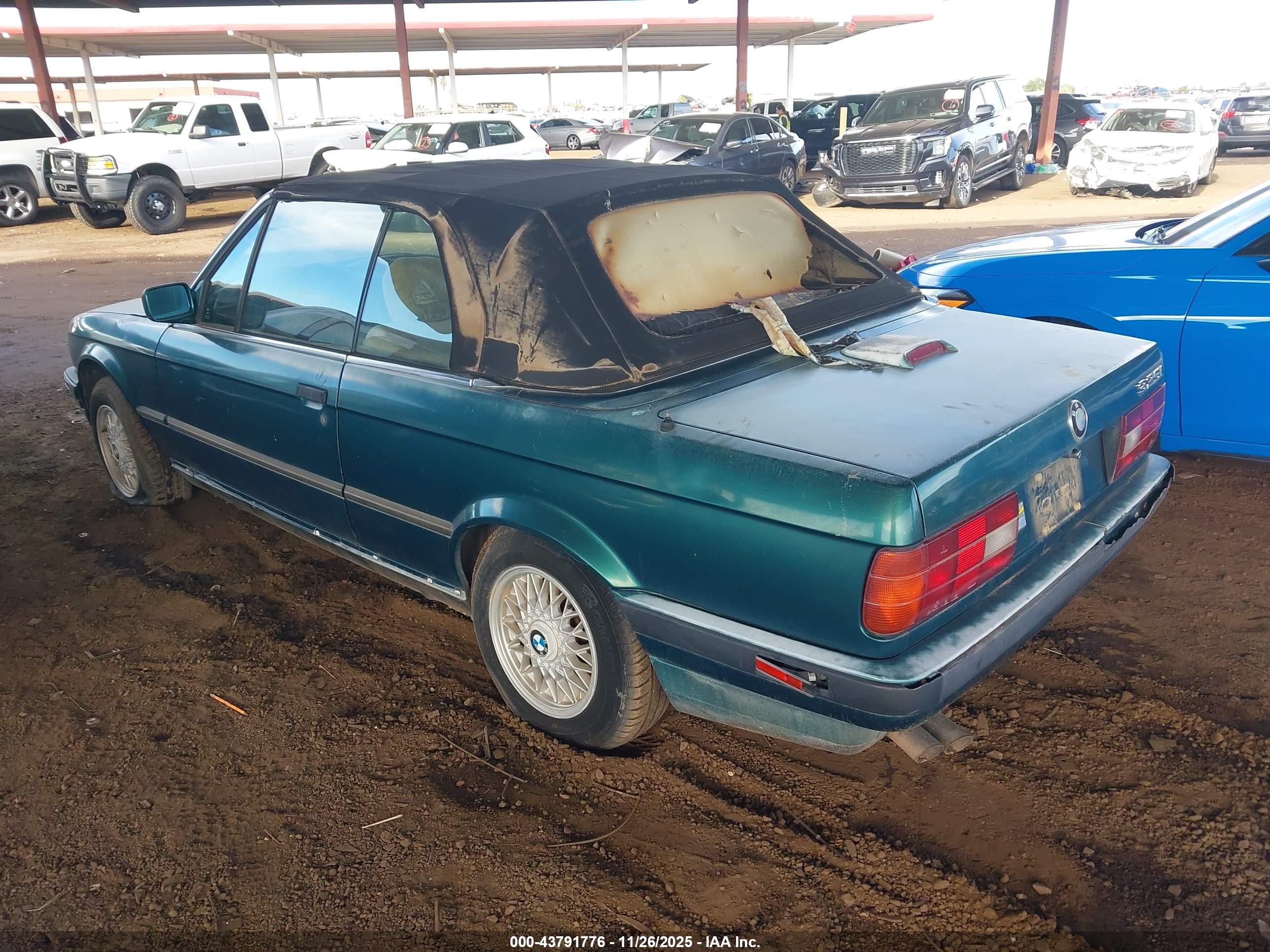 BMW 325 image 3