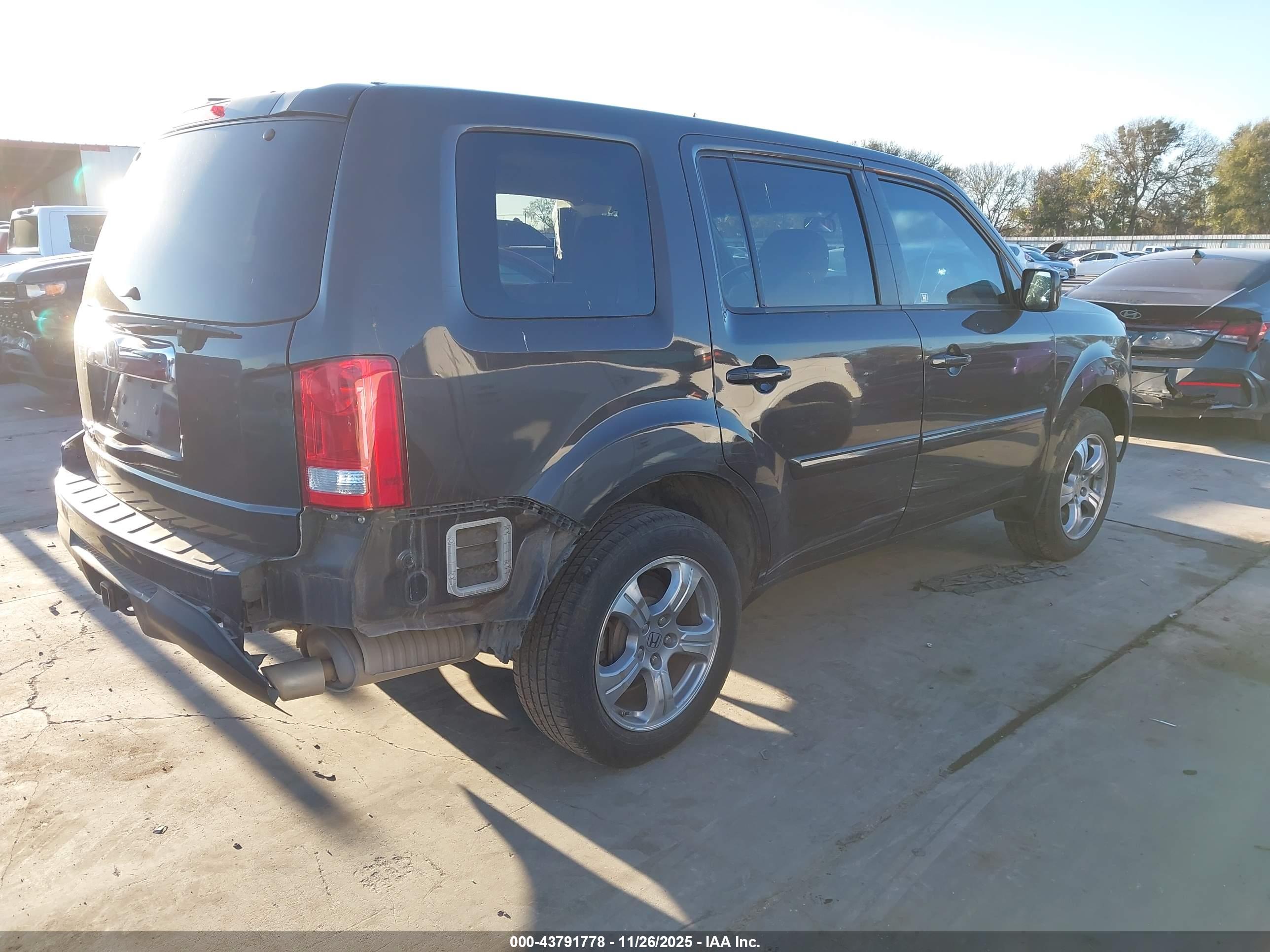 HONDA PILOT image 4