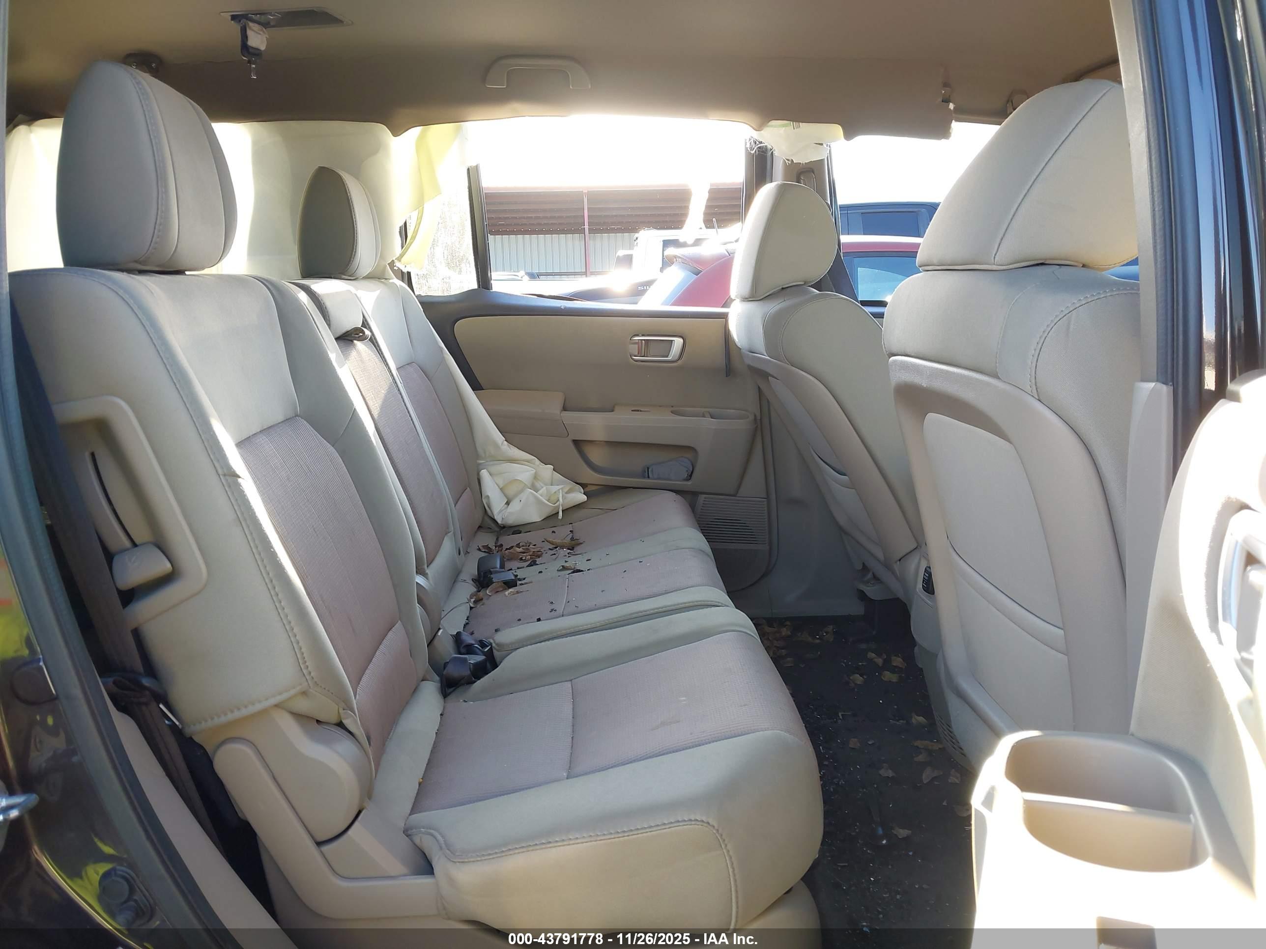 HONDA PILOT image 8