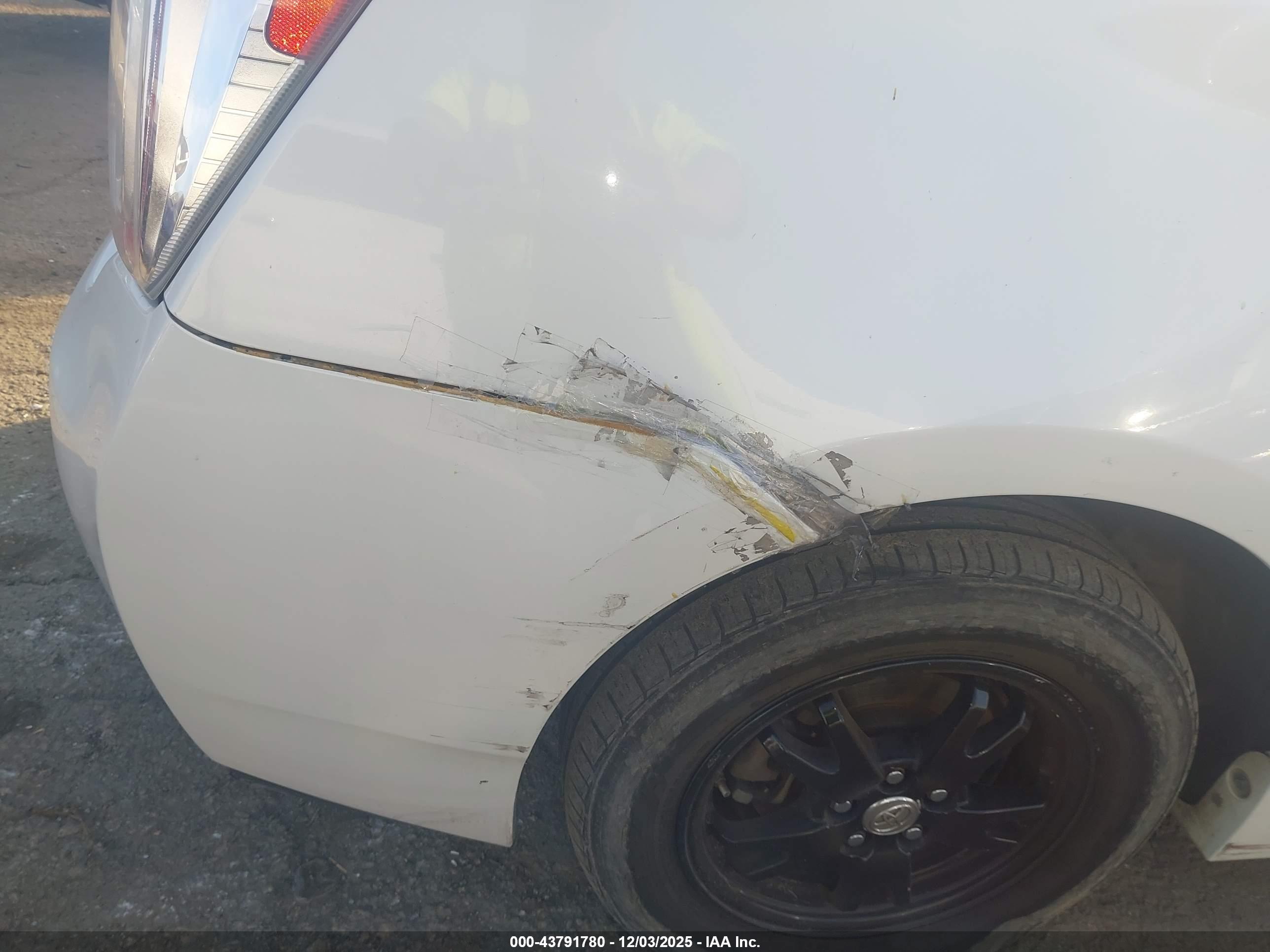TOYOTA PRIUS image 6